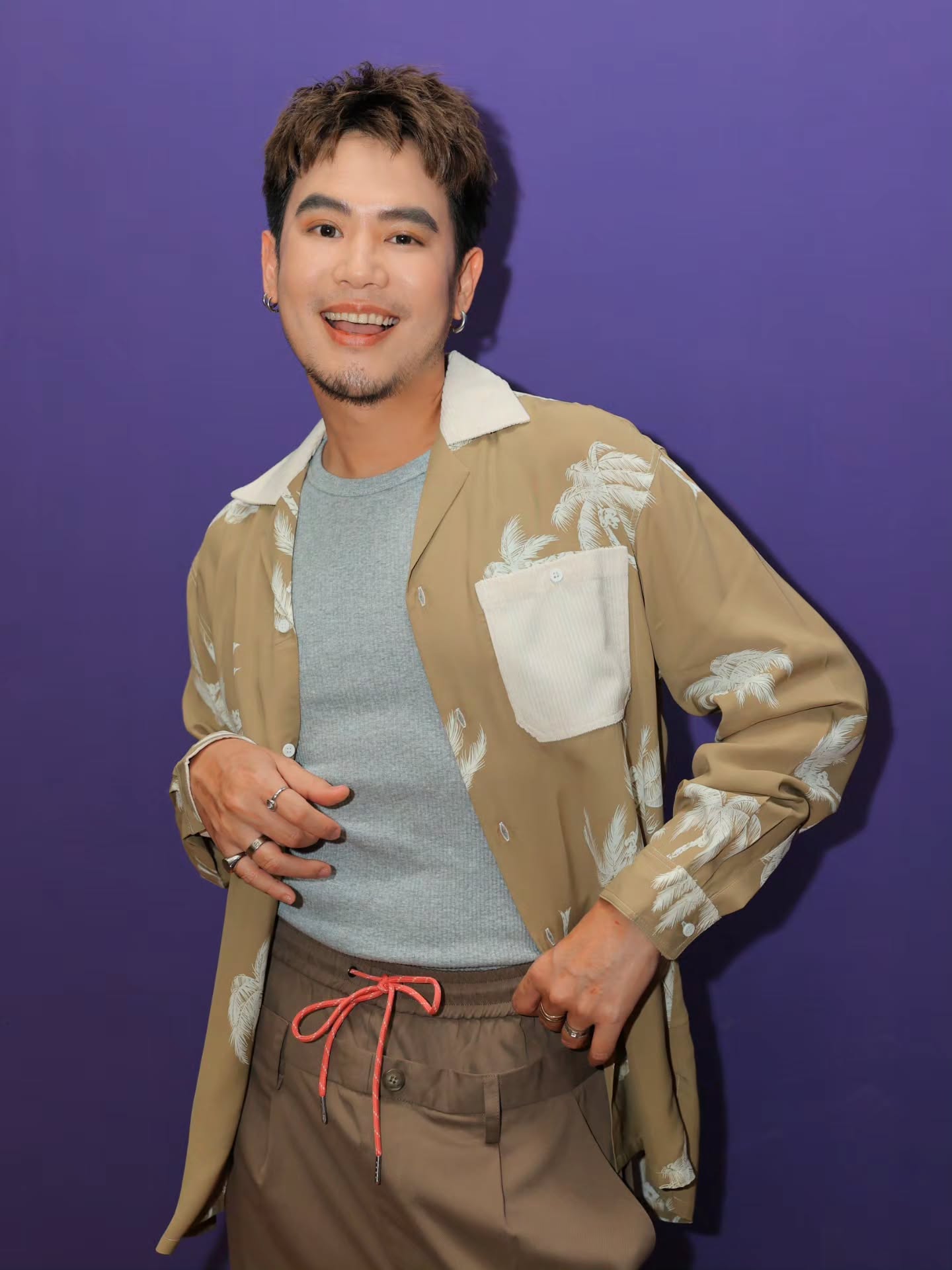 อ๋อง - เขมรัชต์ สุนทรนนท์