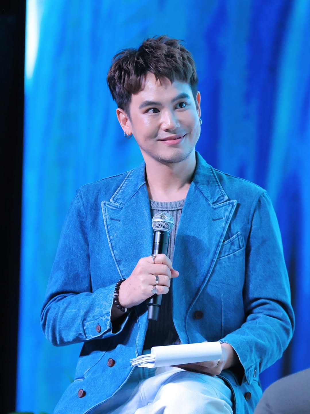 อ๋อง - เขมรัชต์ สุนทรนนท์