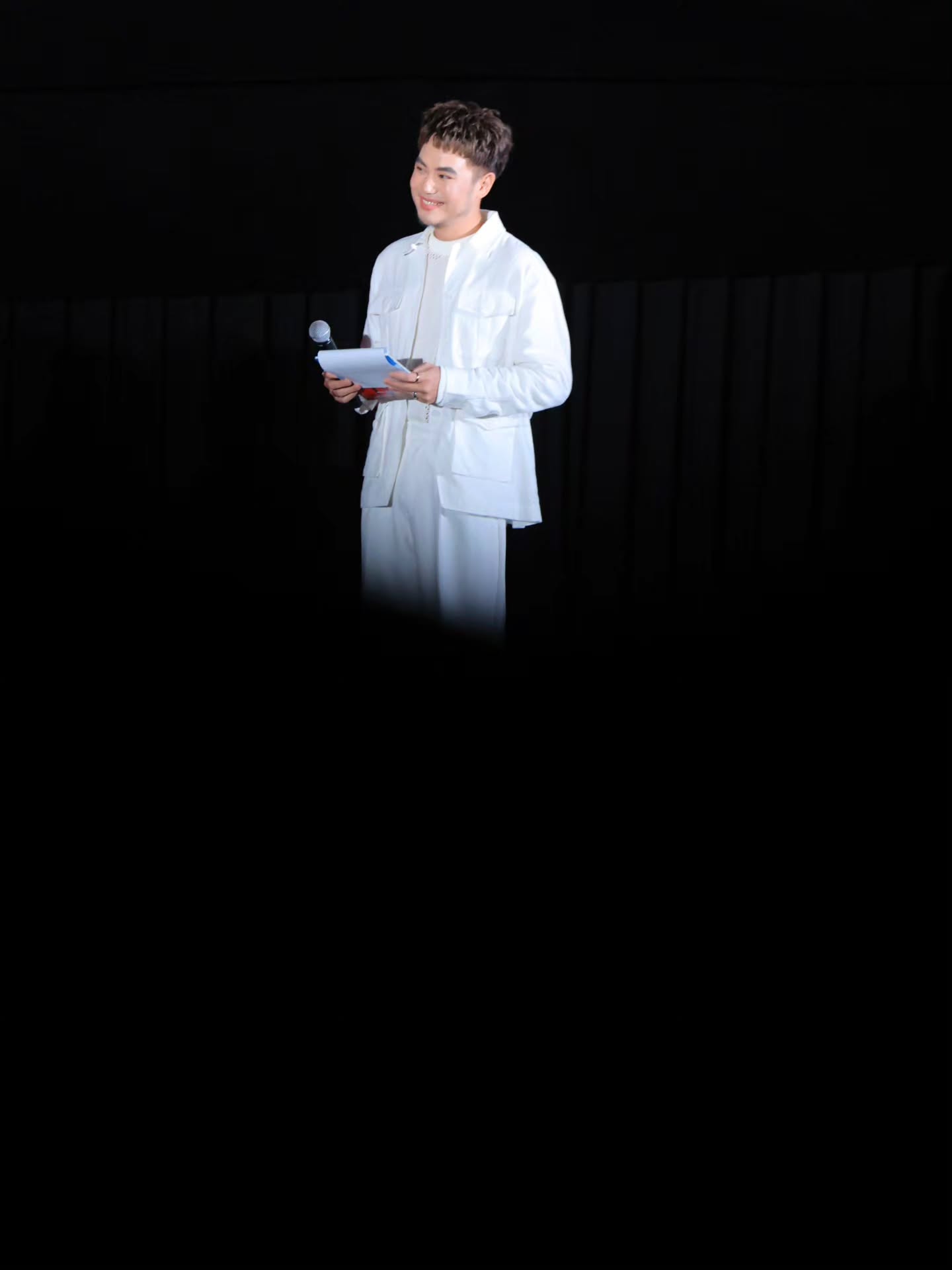 อ๋อง - เขมรัชต์ สุนทรนนท์