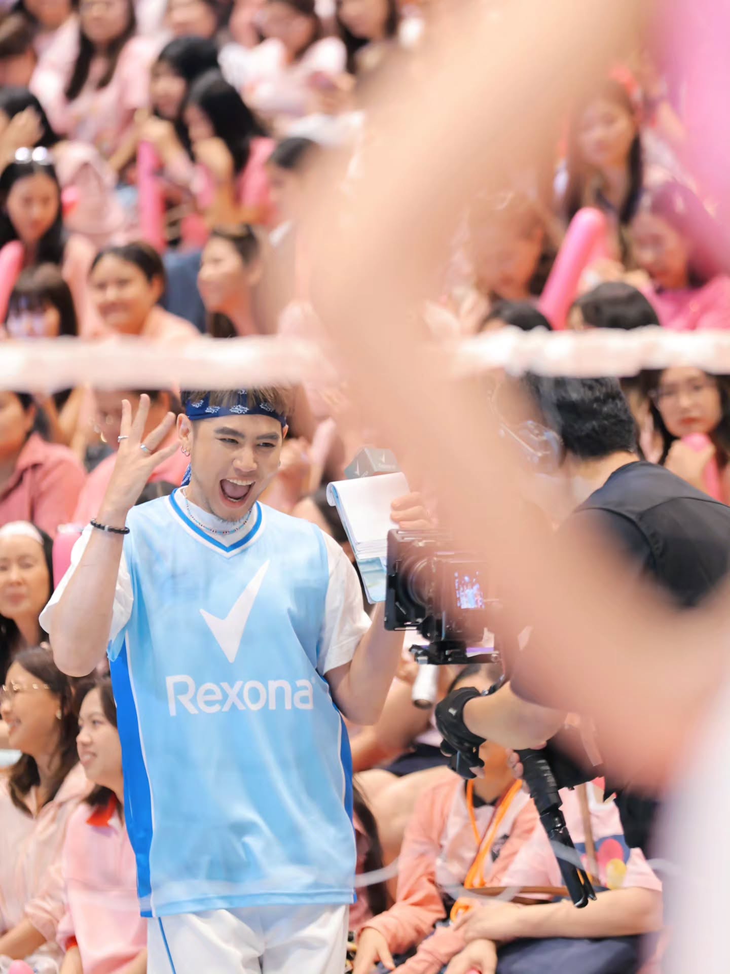 อ๋อง - เขมรัชต์ สุนทรนนท์
