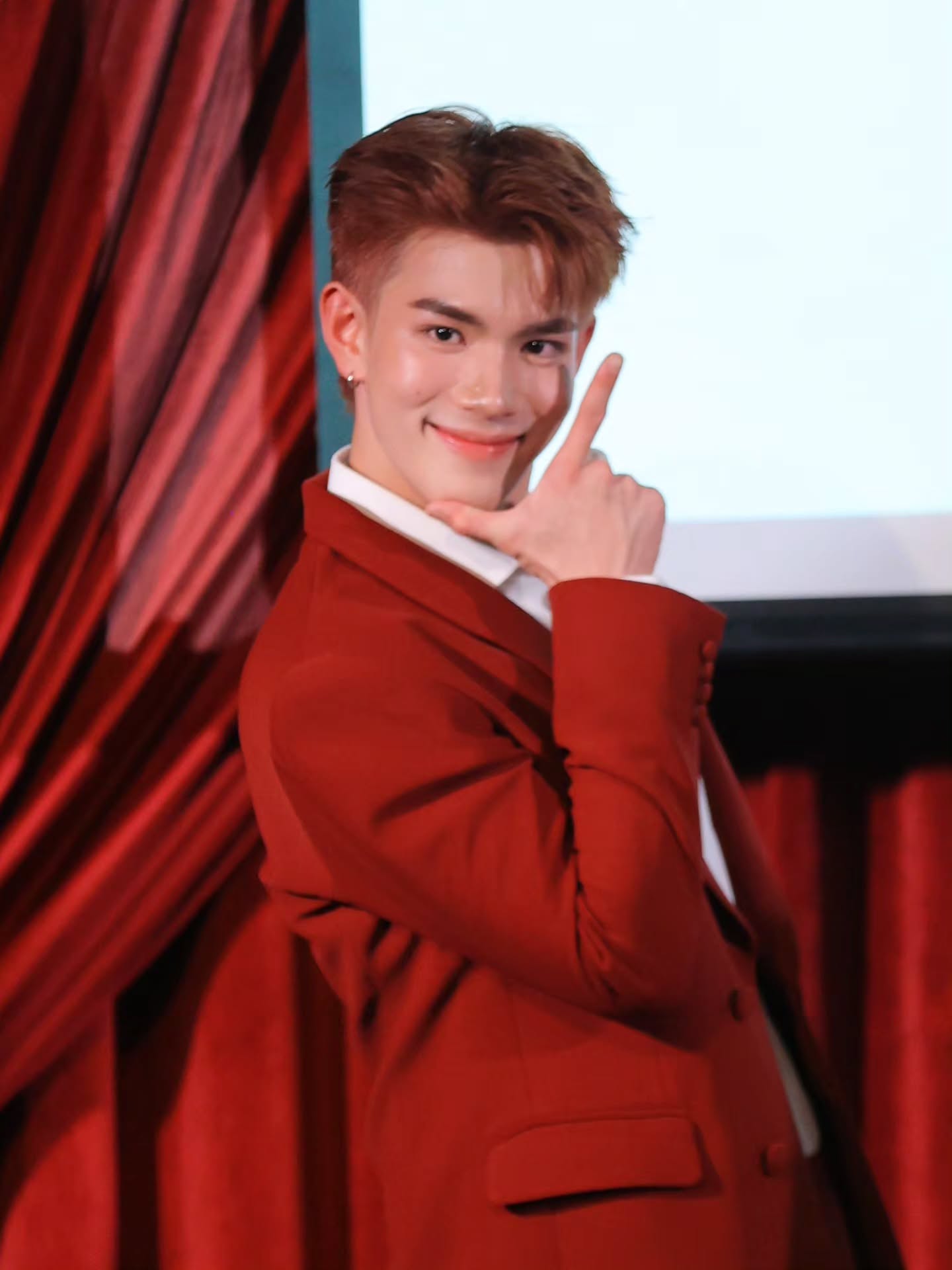 อ๋อง - เขมรัชต์ สุนทรนนท์