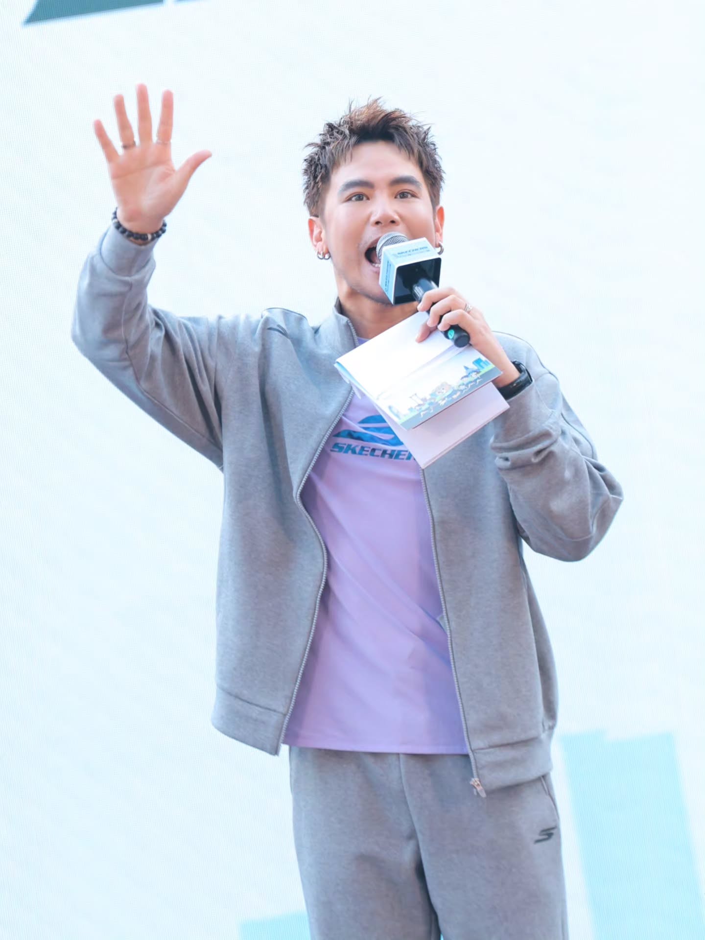 อ๋อง - เขมรัชต์ สุนทรนนท์