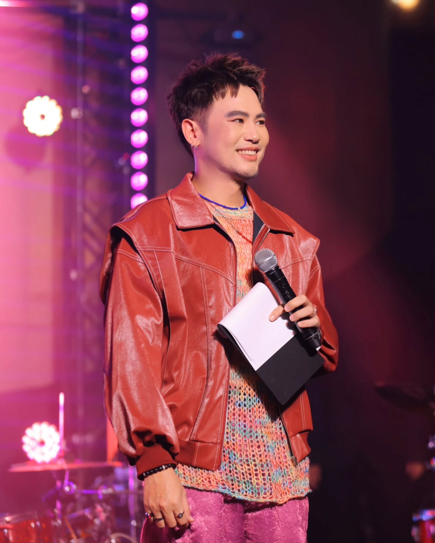 อ๋อง - เขมรัชต์ สุนทรนนท์