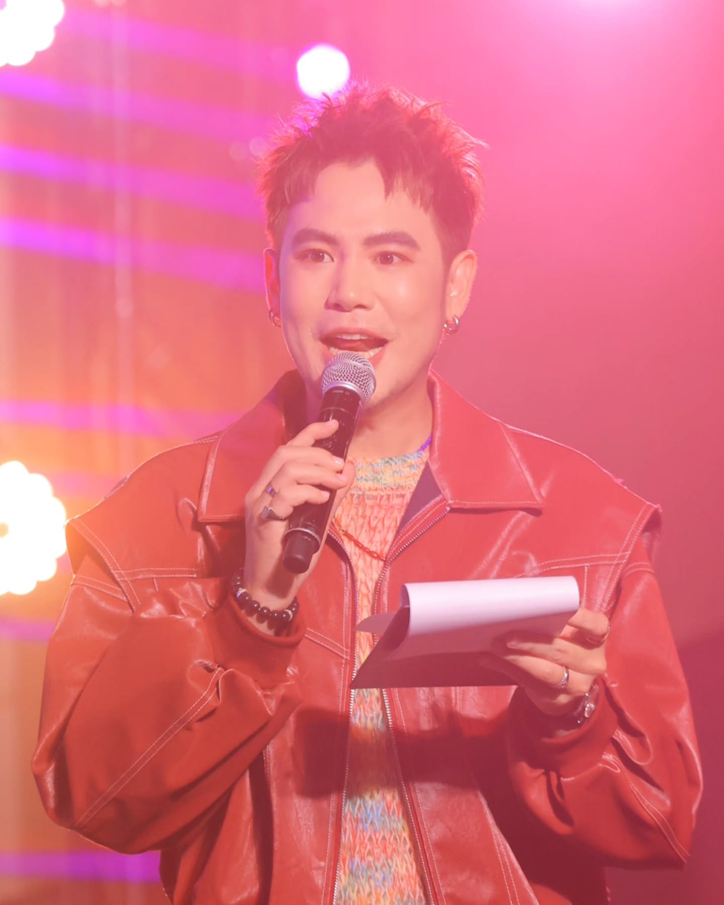 อ๋อง - เขมรัชต์ สุนทรนนท์