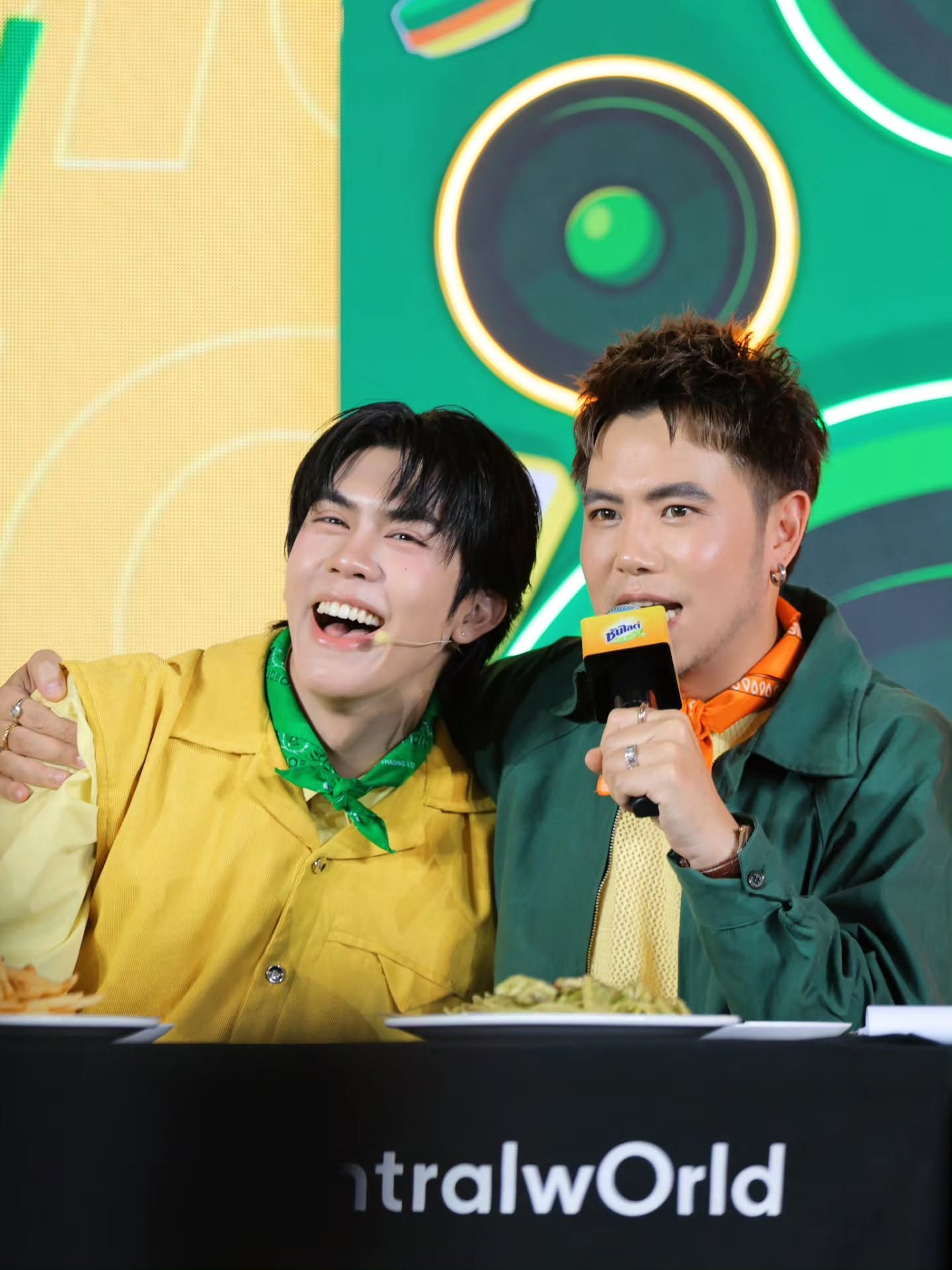 อ๋อง - เขมรัชต์ สุนทรนนท์