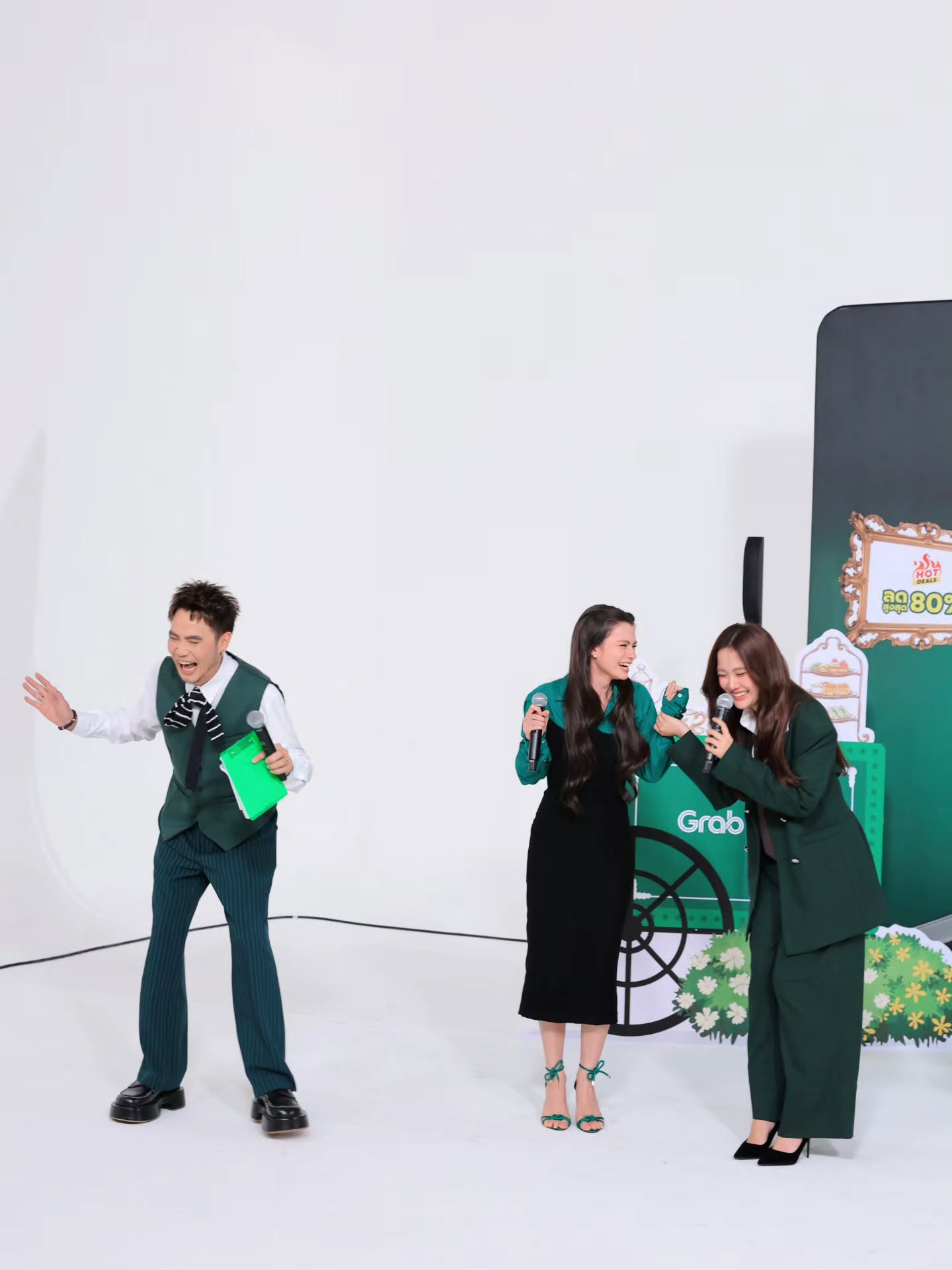 อ๋อง - เขมรัชต์ สุนทรนนท์