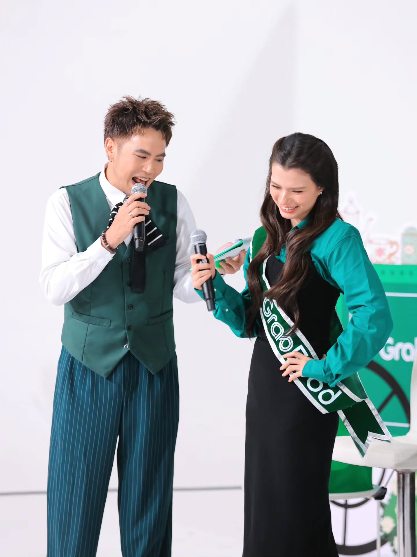 อ๋อง - เขมรัชต์ สุนทรนนท์