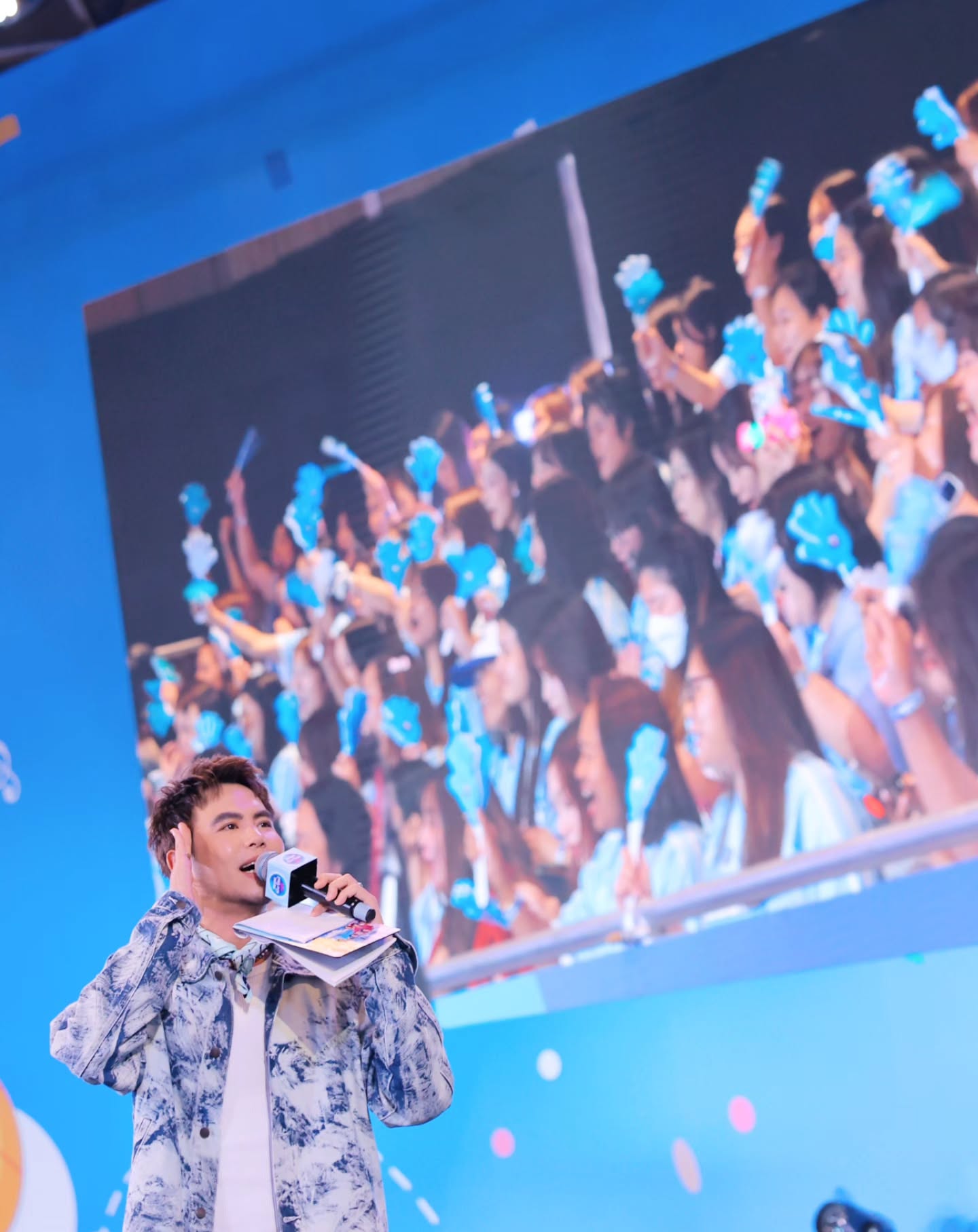 อ๋อง - เขมรัชต์ สุนทรนนท์