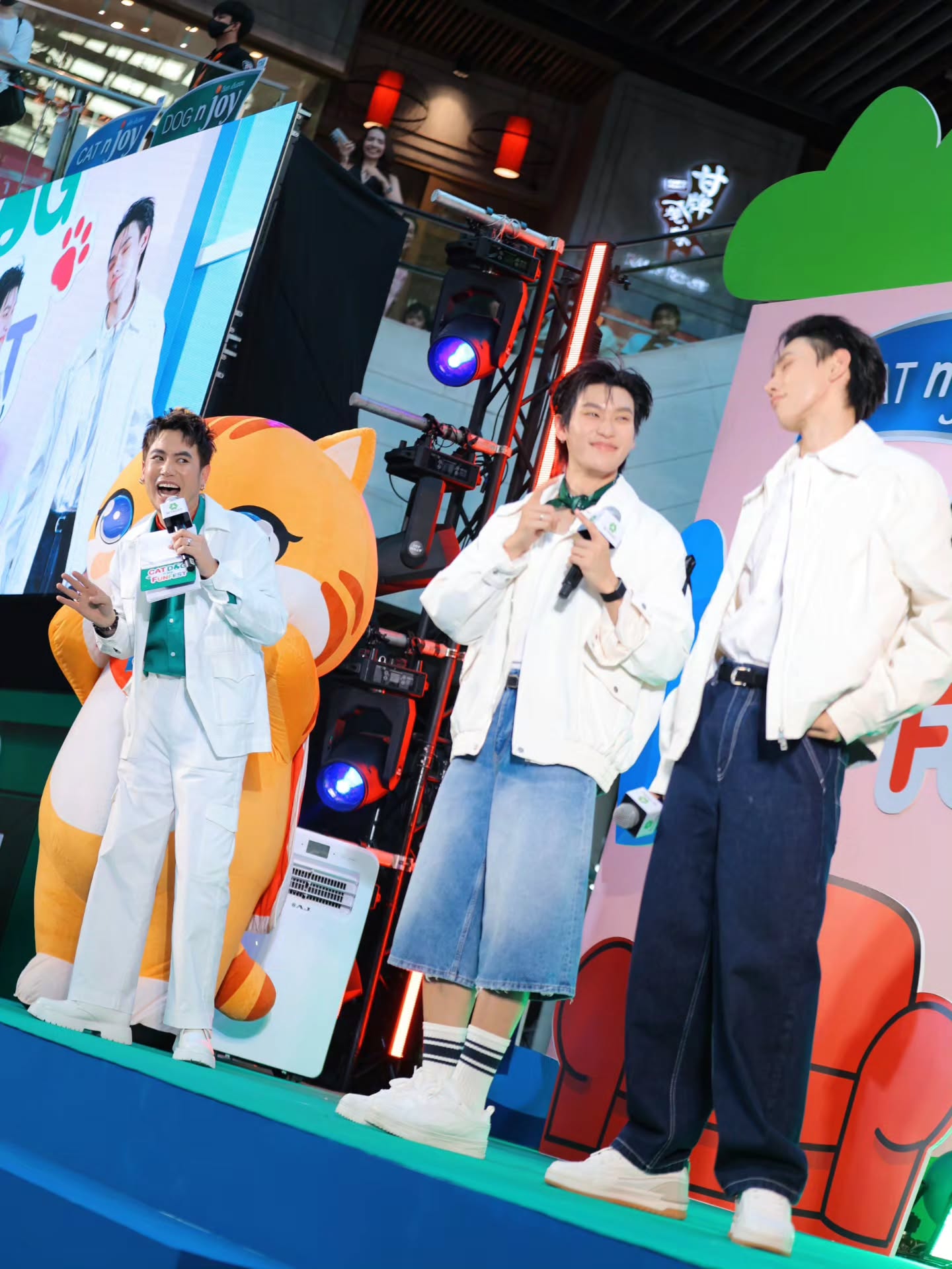 อ๋อง - เขมรัชต์ สุนทรนนท์