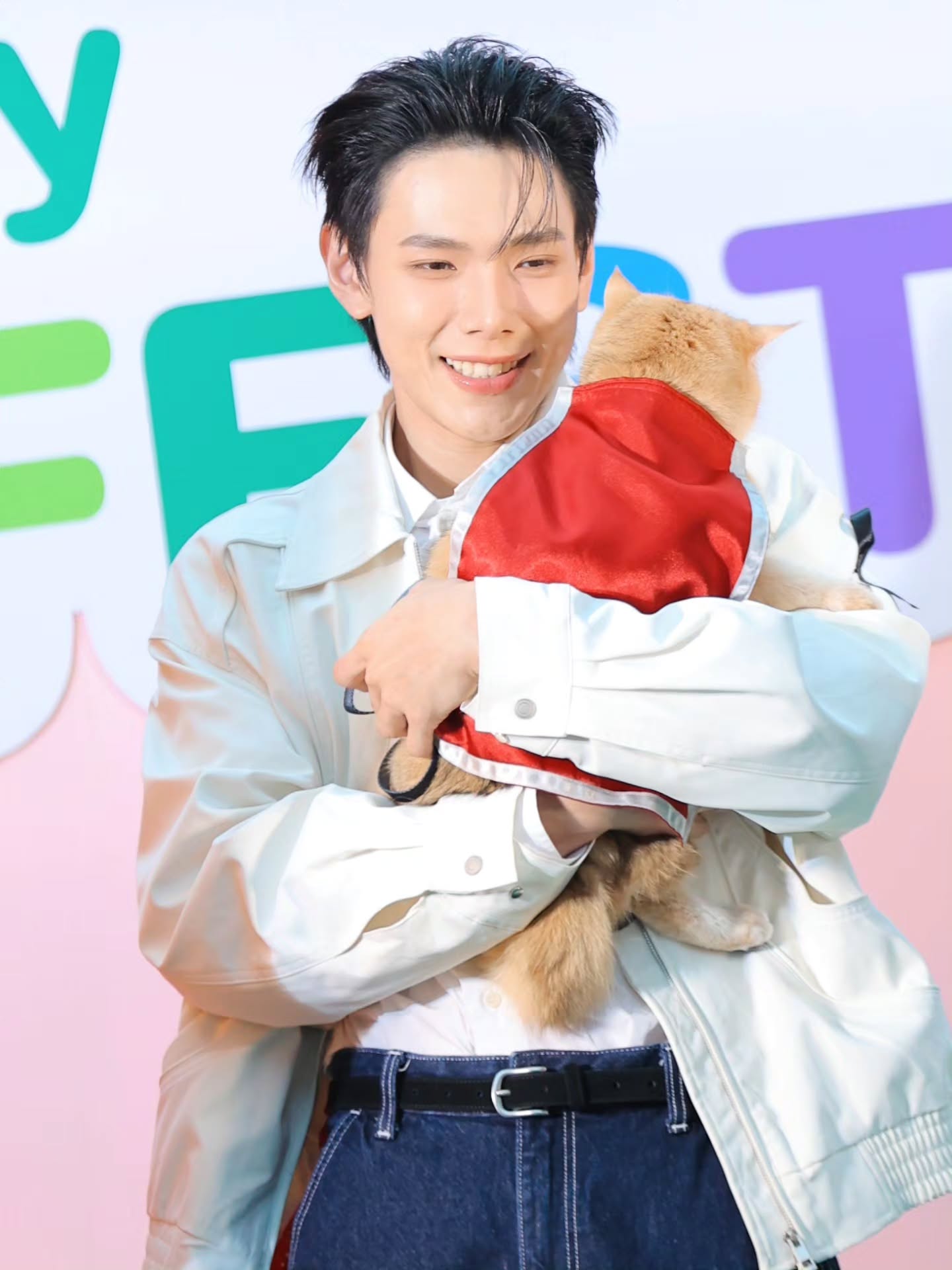 อ๋อง - เขมรัชต์ สุนทรนนท์