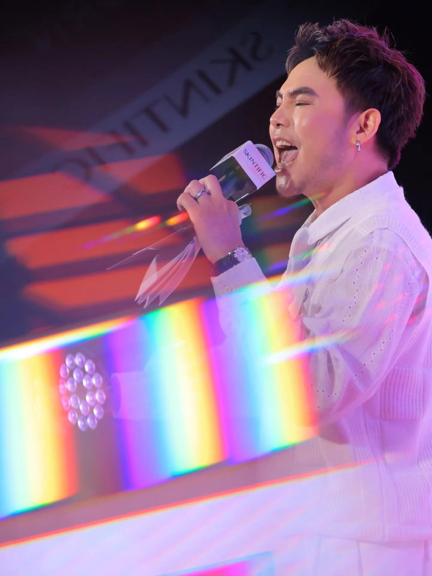 อ๋อง - เขมรัชต์ สุนทรนนท์