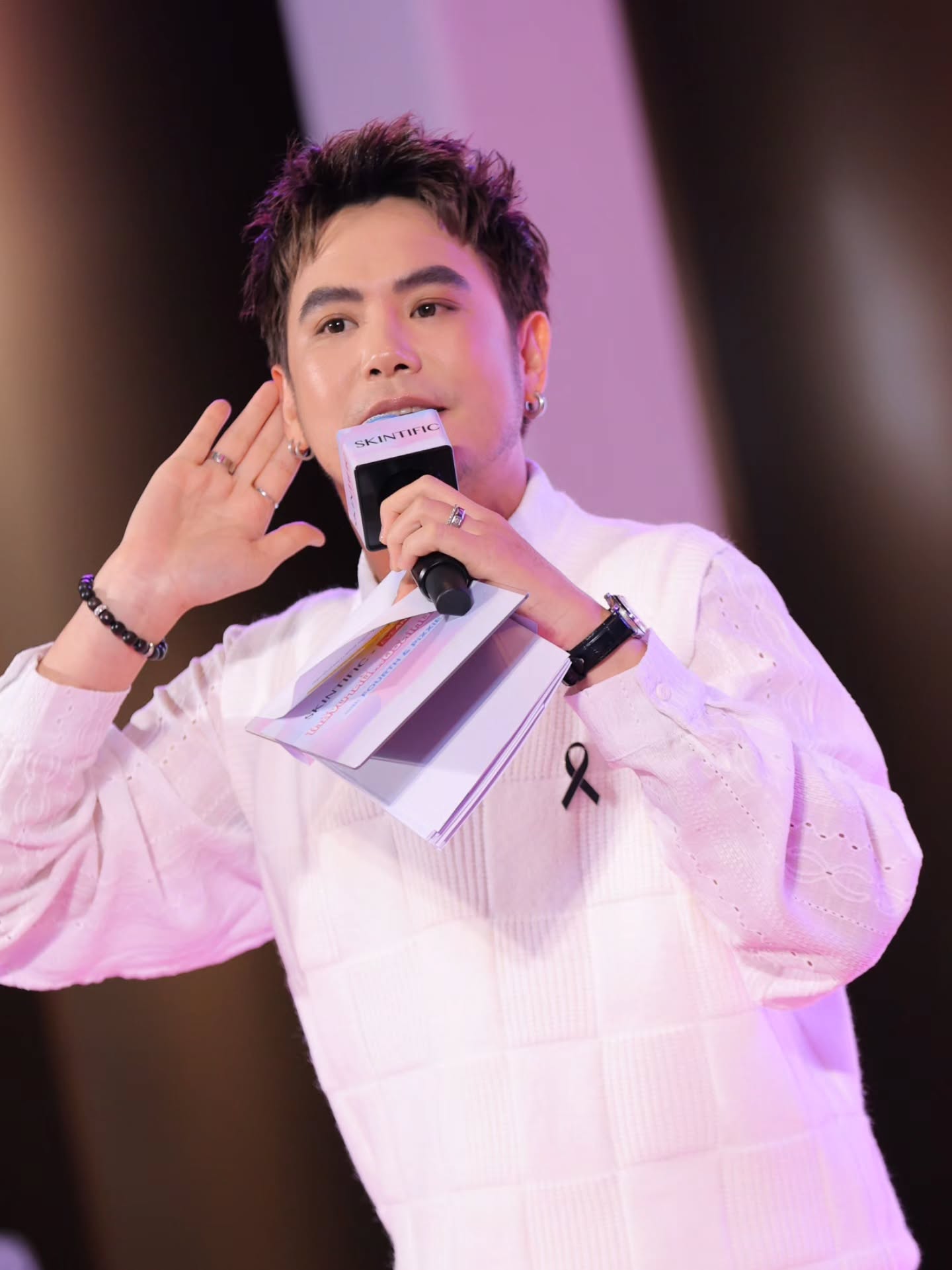 อ๋อง - เขมรัชต์ สุนทรนนท์