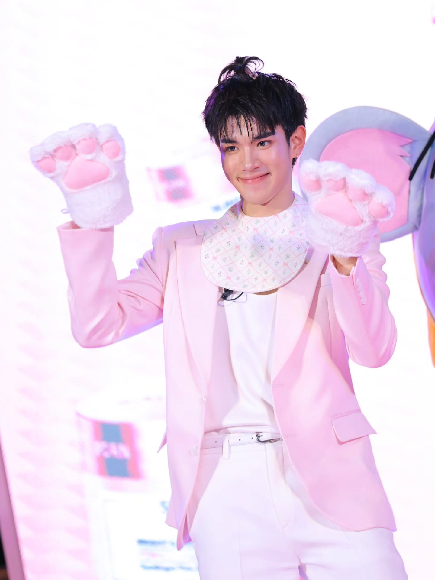อ๋อง - เขมรัชต์ สุนทรนนท์