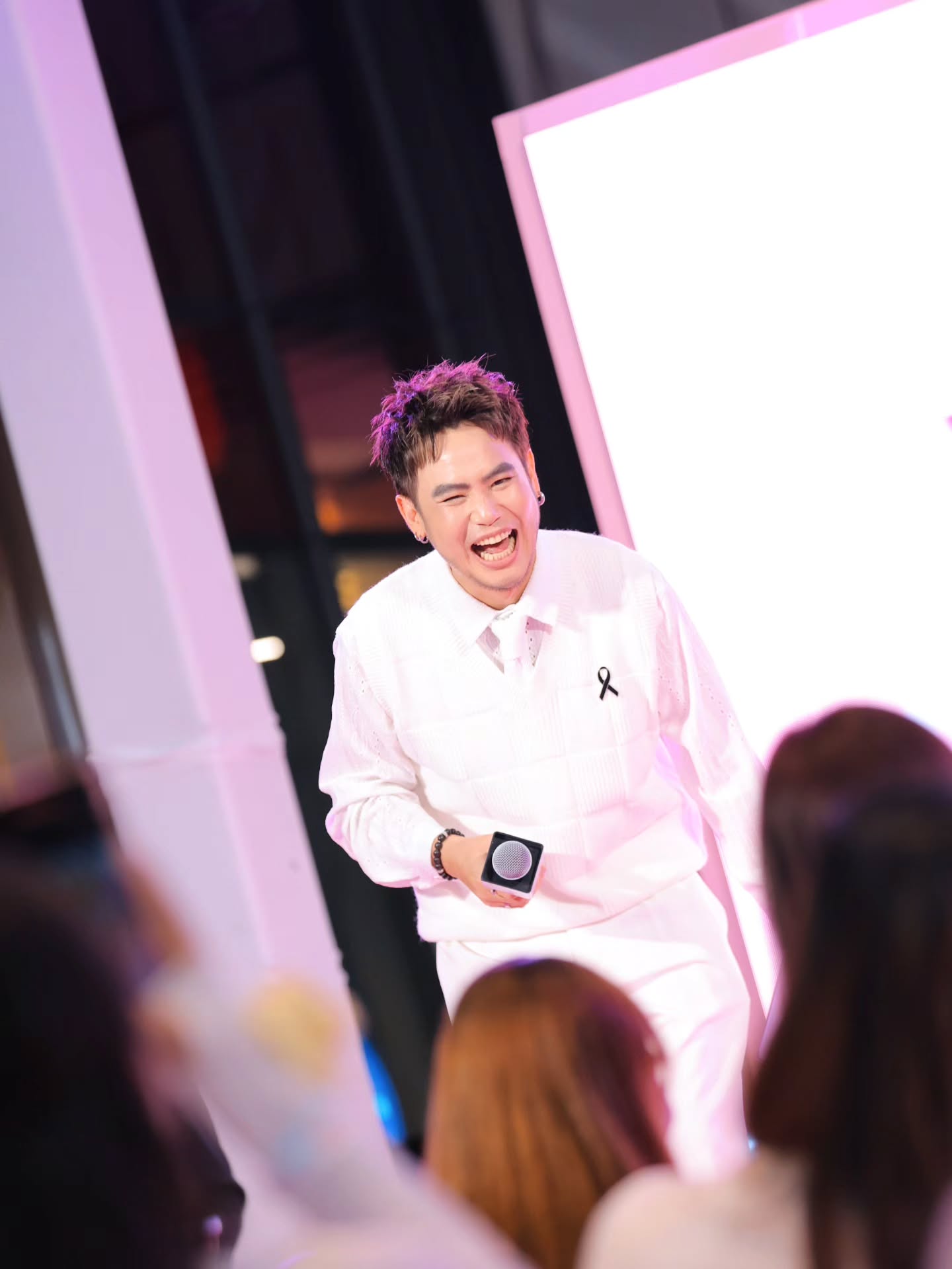 อ๋อง - เขมรัชต์ สุนทรนนท์