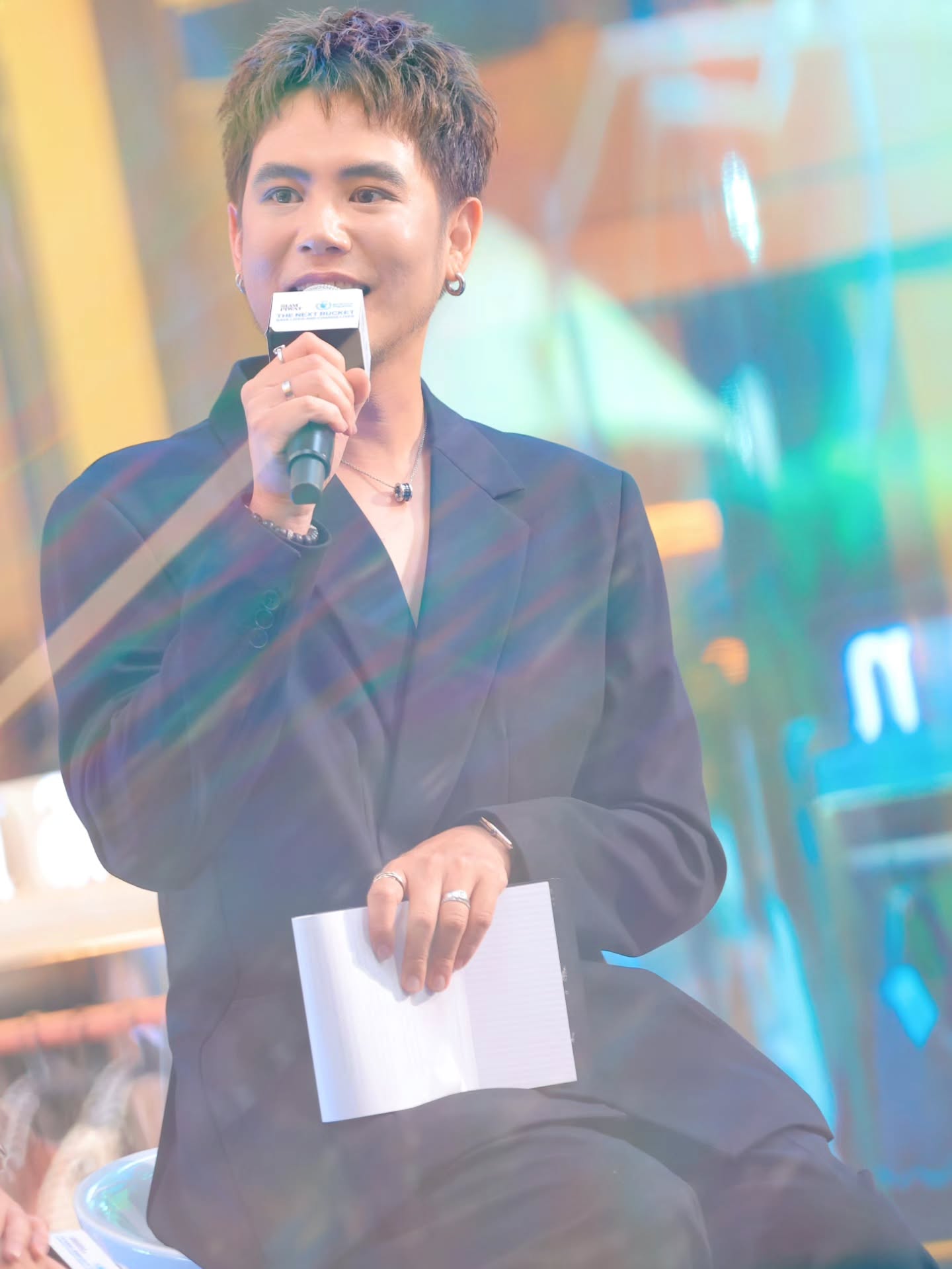 อ๋อง - เขมรัชต์ สุนทรนนท์
