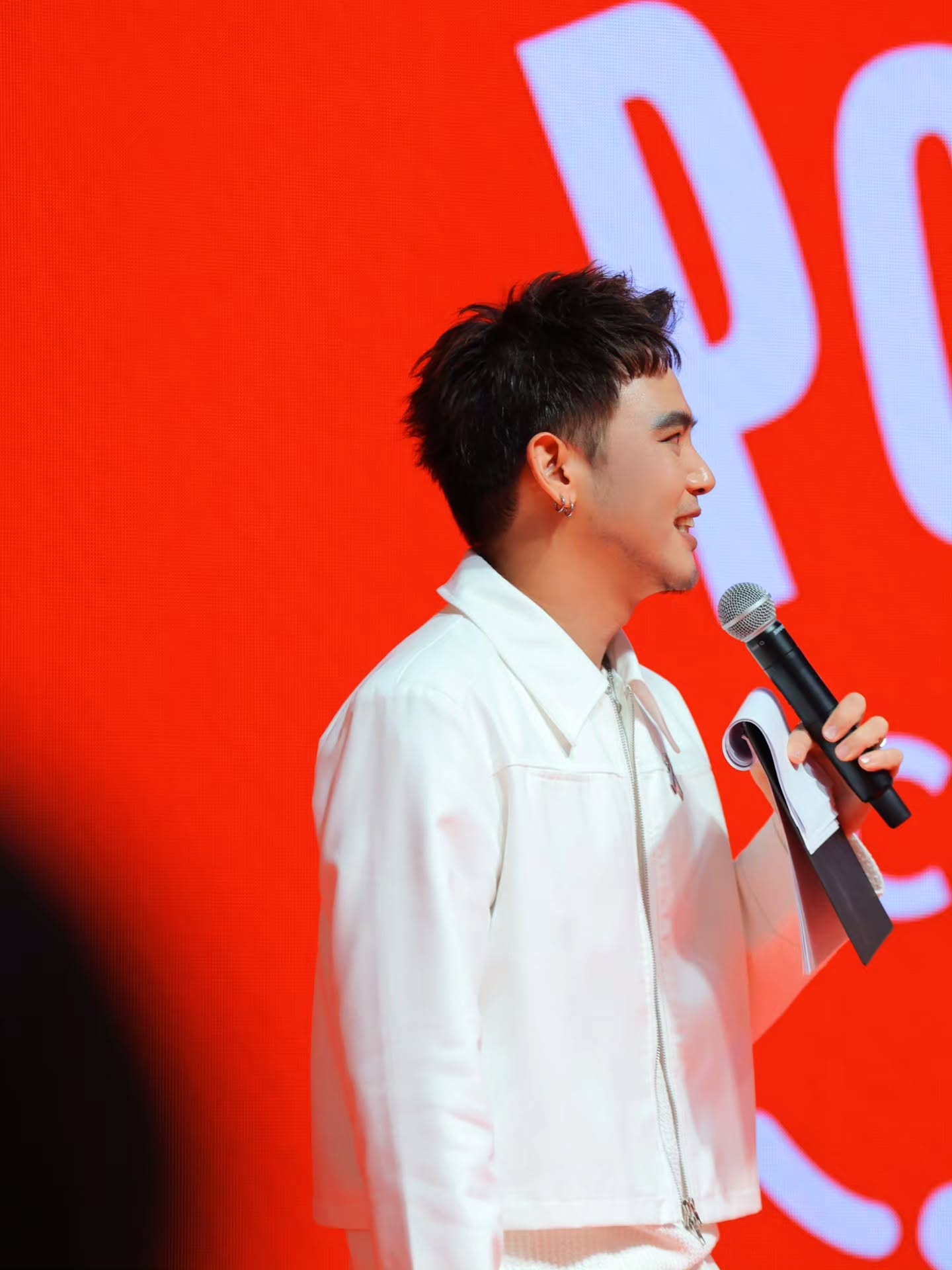 อ๋อง - เขมรัชต์ สุนทรนนท์