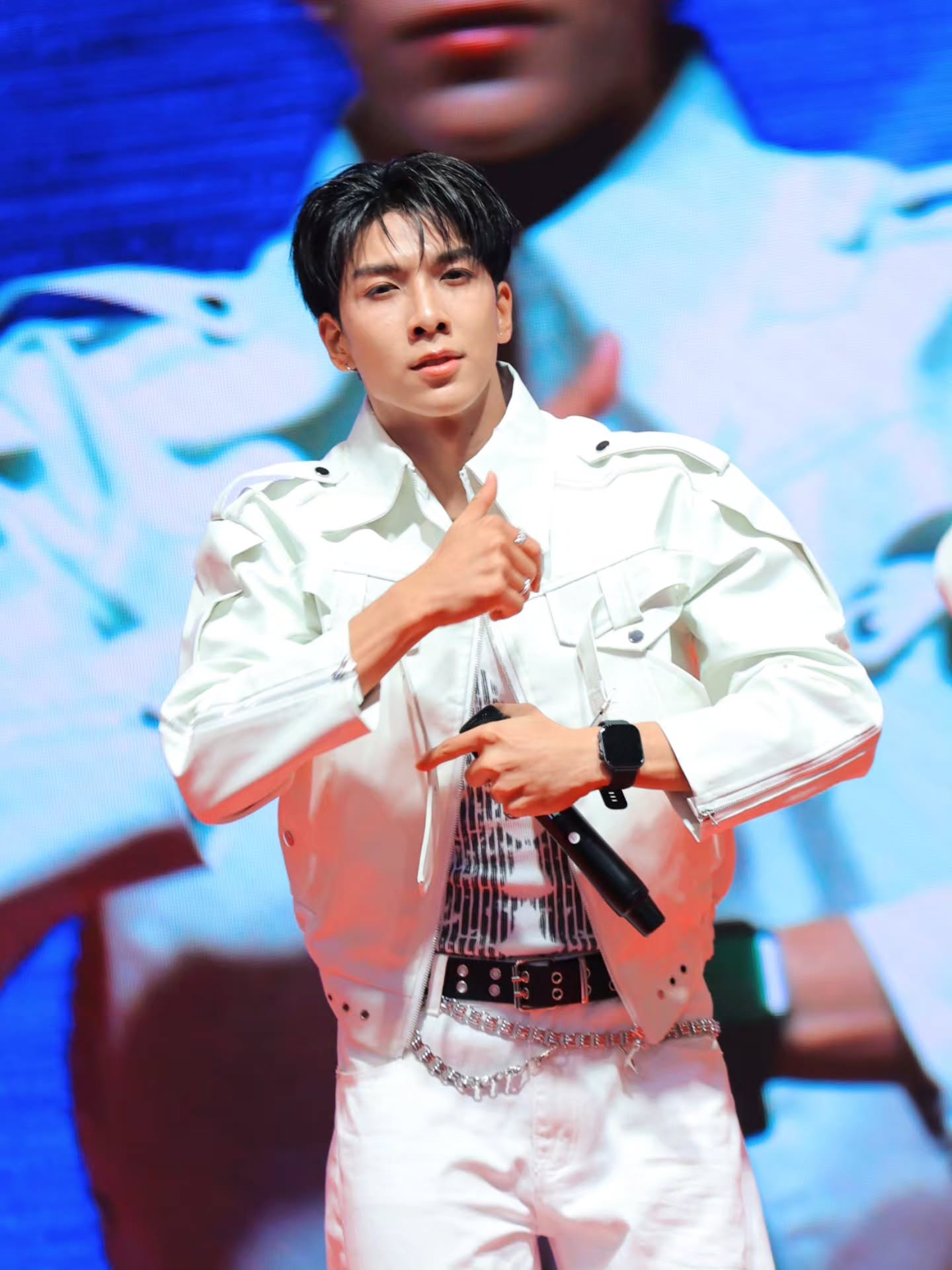 อ๋อง - เขมรัชต์ สุนทรนนท์
