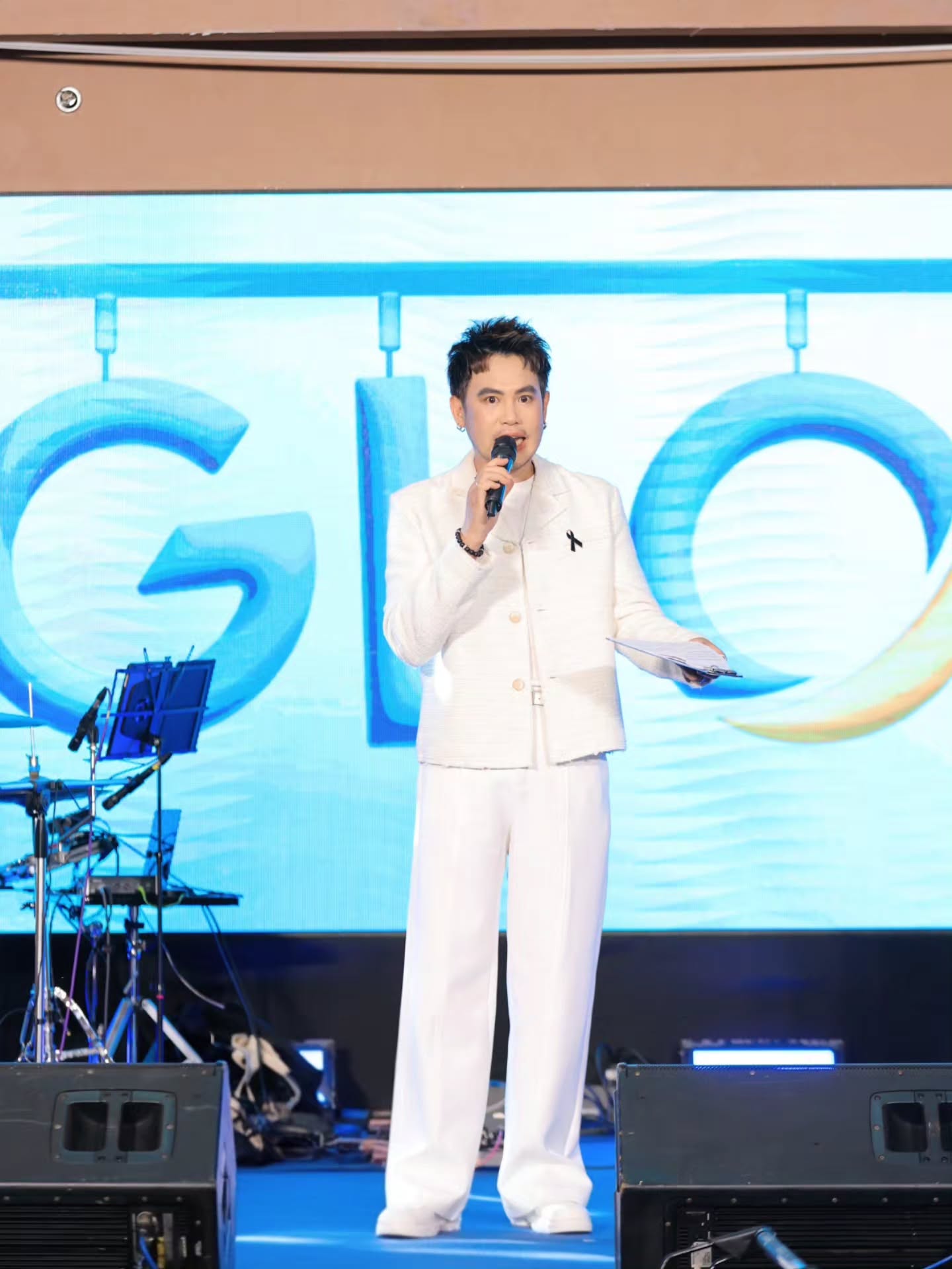 อ๋อง - เขมรัชต์ สุนทรนนท์