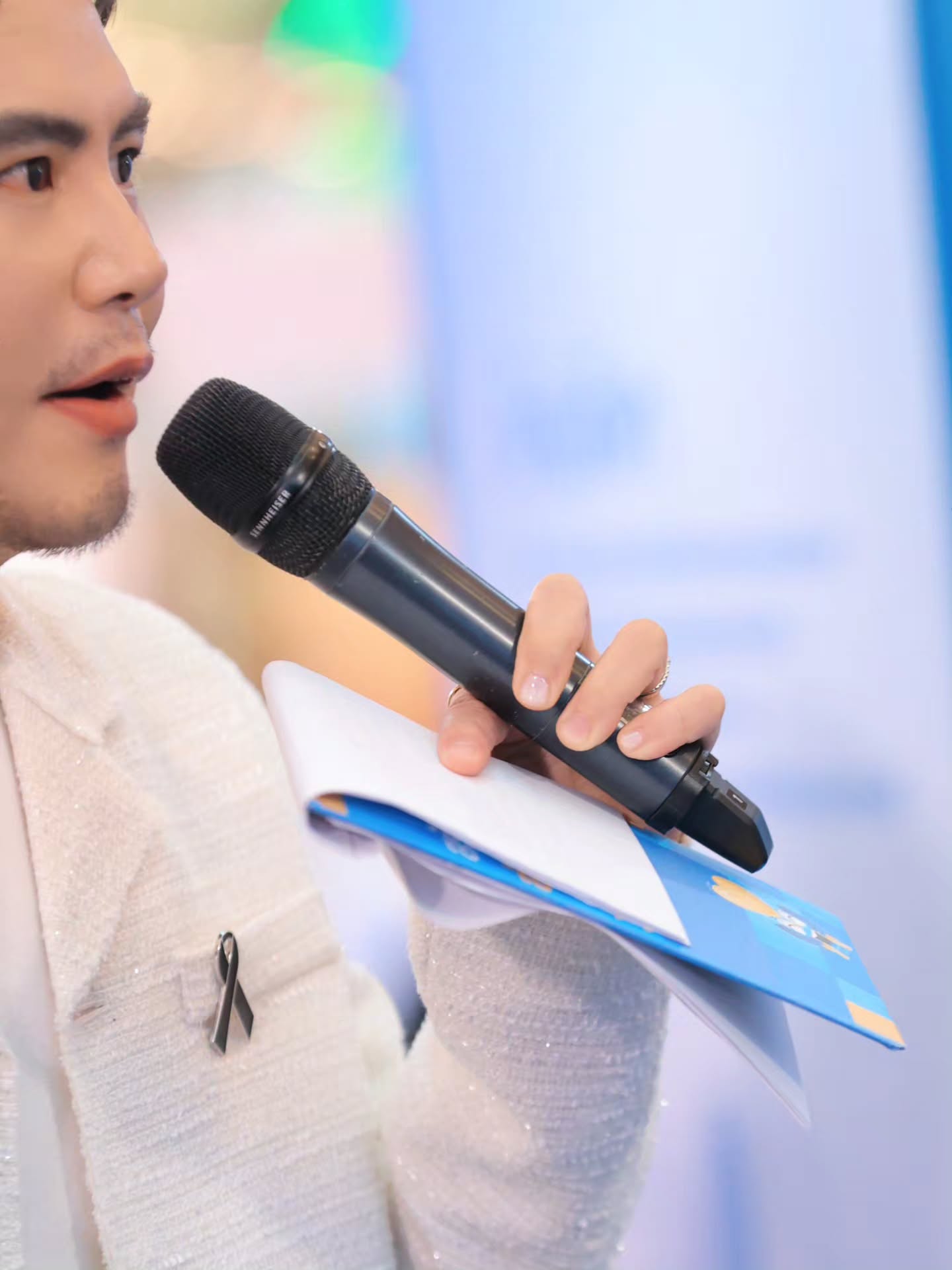 อ๋อง - เขมรัชต์ สุนทรนนท์