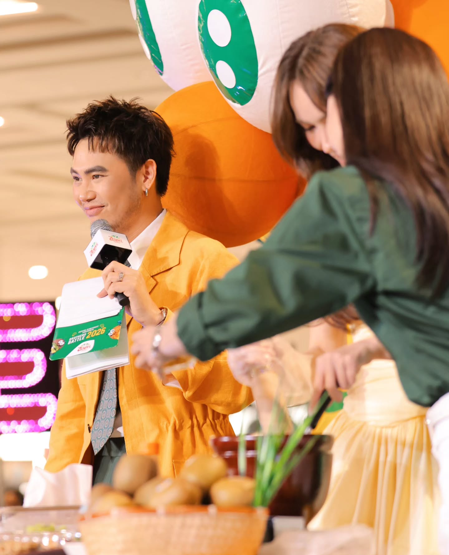 อ๋อง - เขมรัชต์ สุนทรนนท์