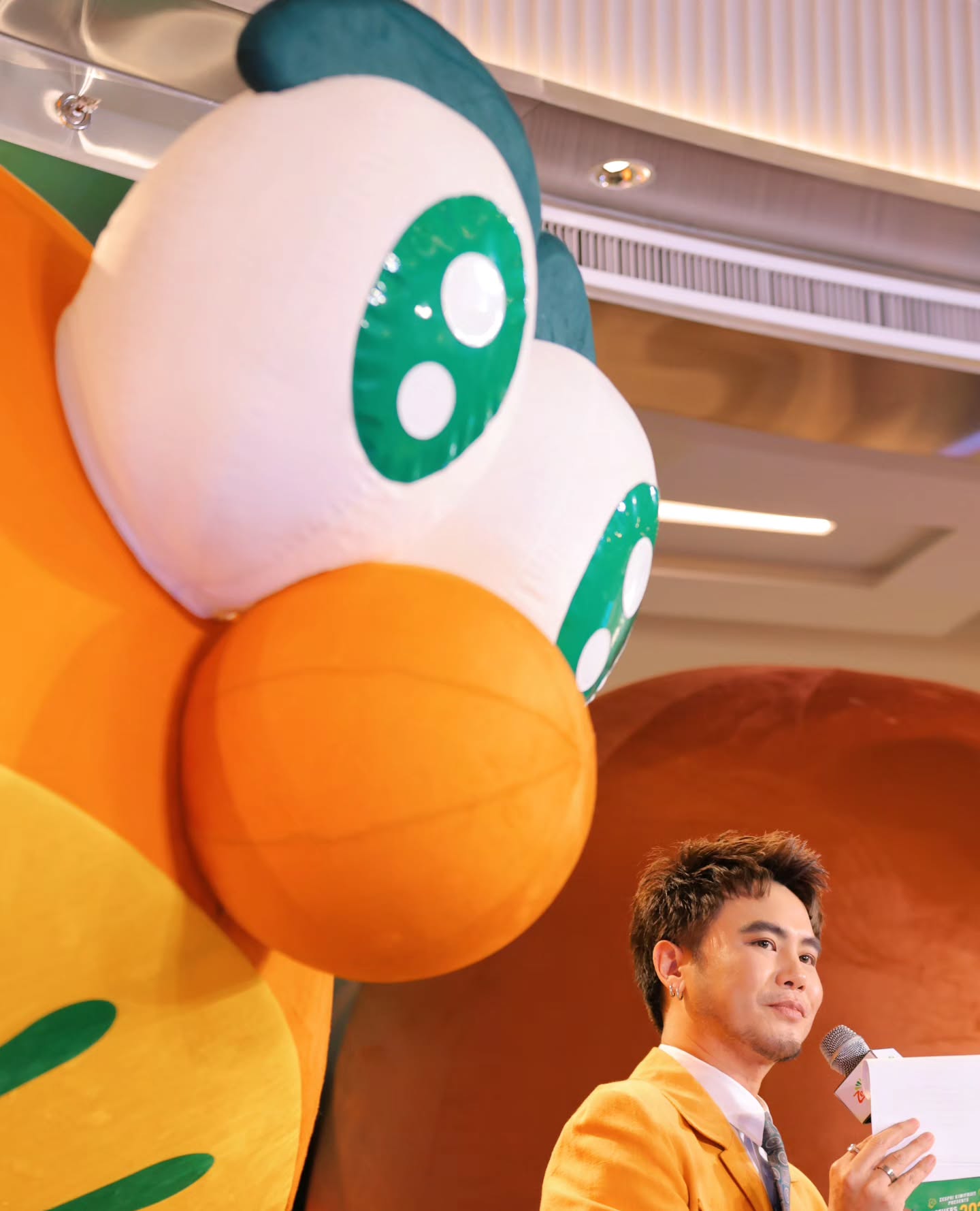อ๋อง - เขมรัชต์ สุนทรนนท์