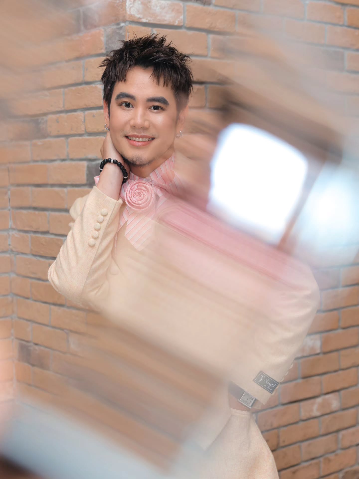 อ๋อง - เขมรัชต์ สุนทรนนท์
