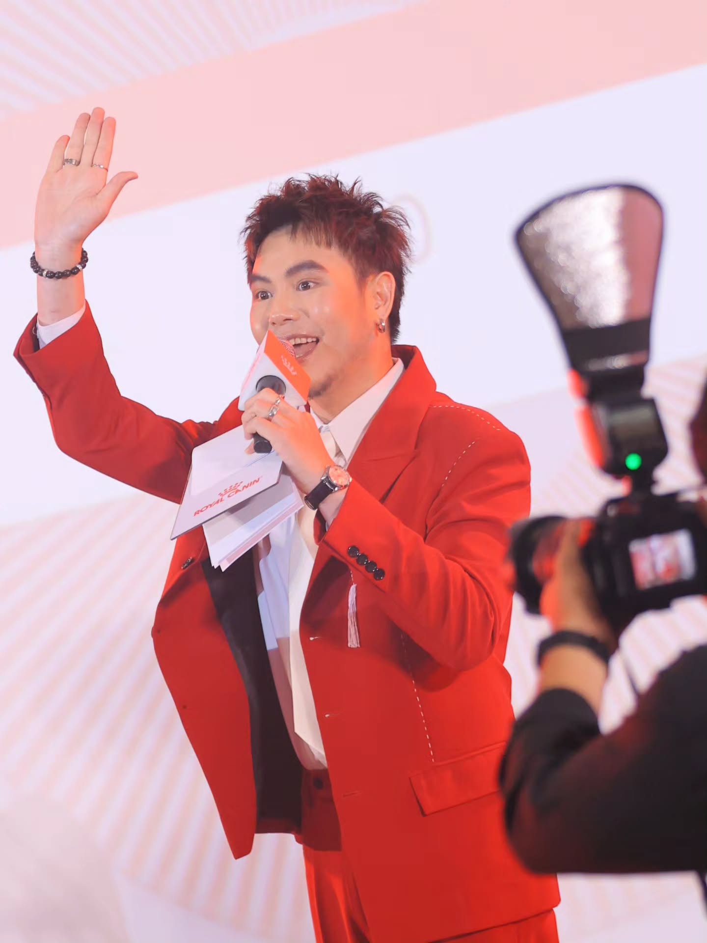 อ๋อง - เขมรัชต์ สุนทรนนท์