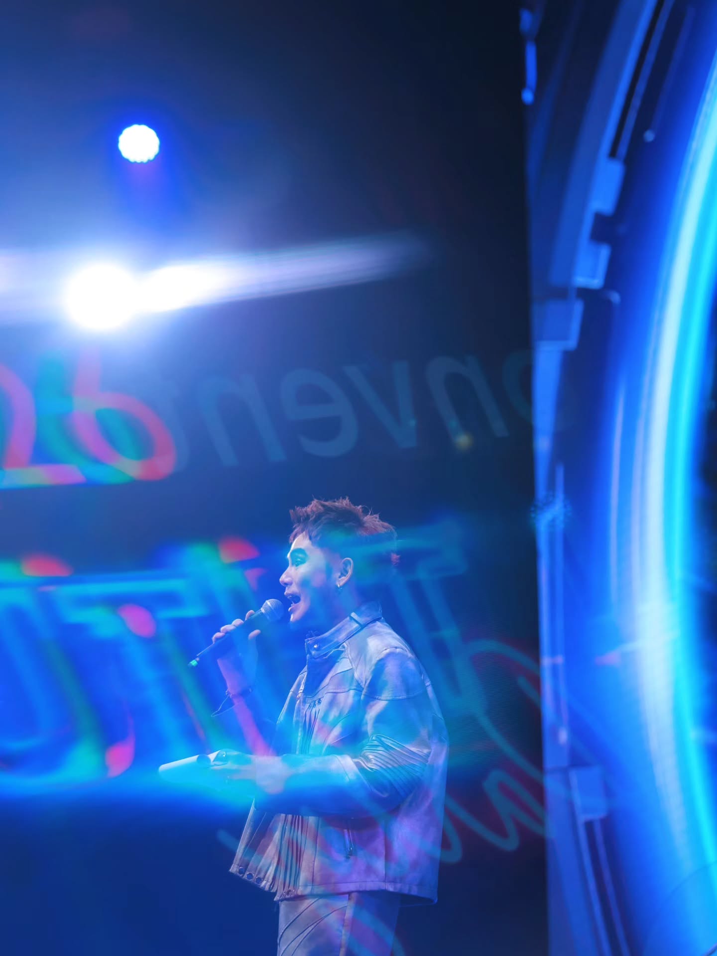 อ๋อง - เขมรัชต์ สุนทรนนท์