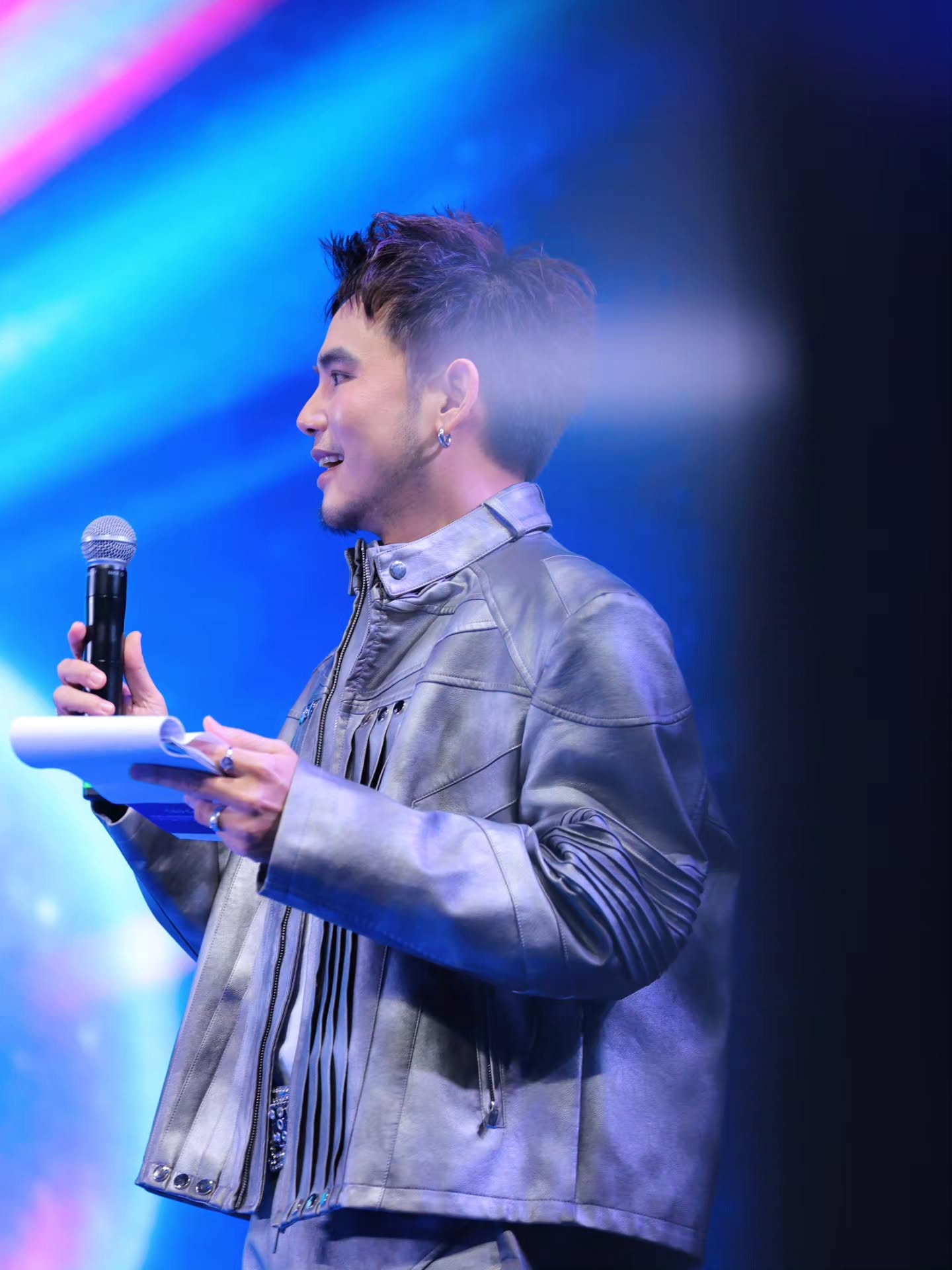 อ๋อง - เขมรัชต์ สุนทรนนท์
