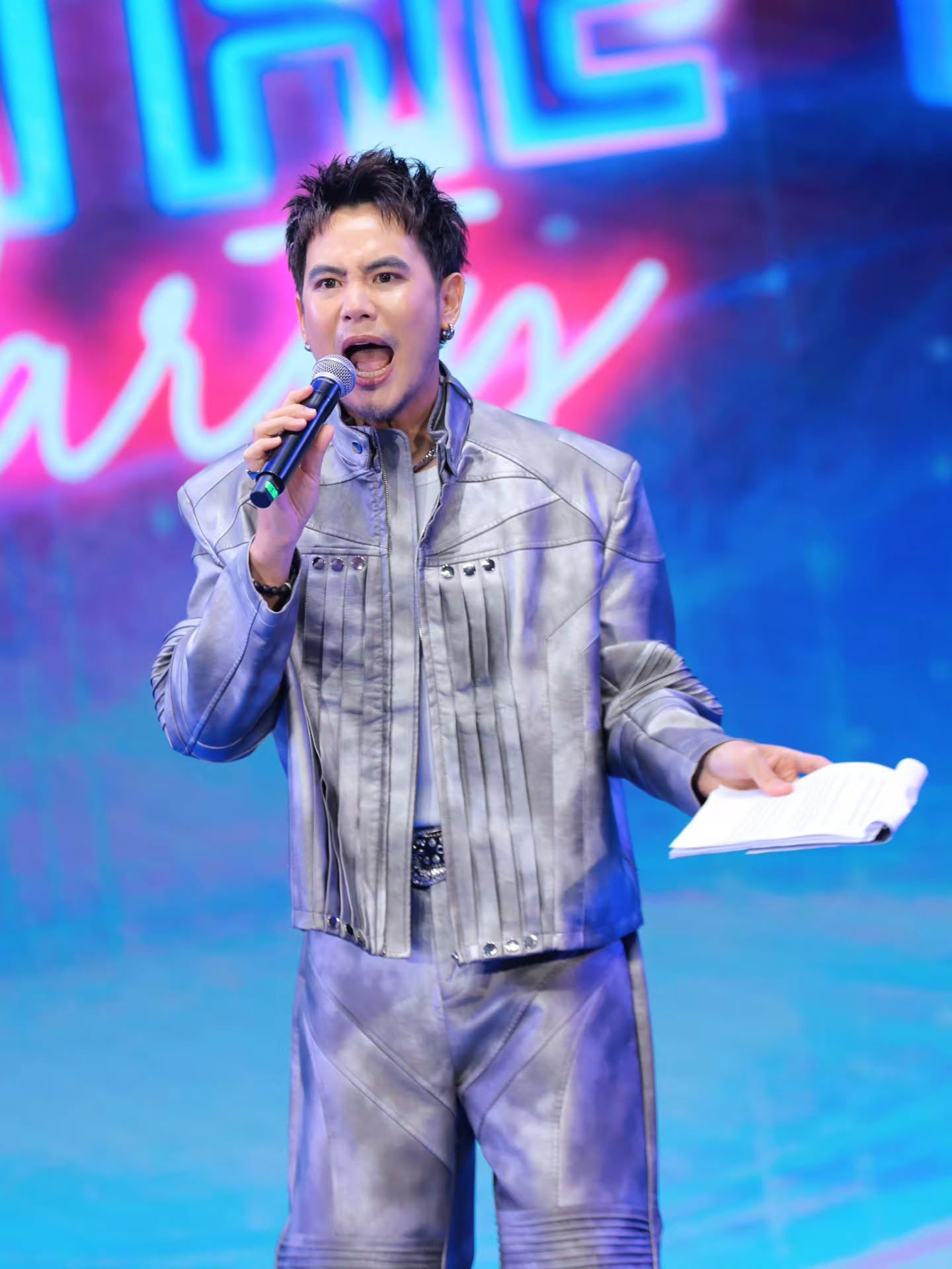อ๋อง - เขมรัชต์ สุนทรนนท์