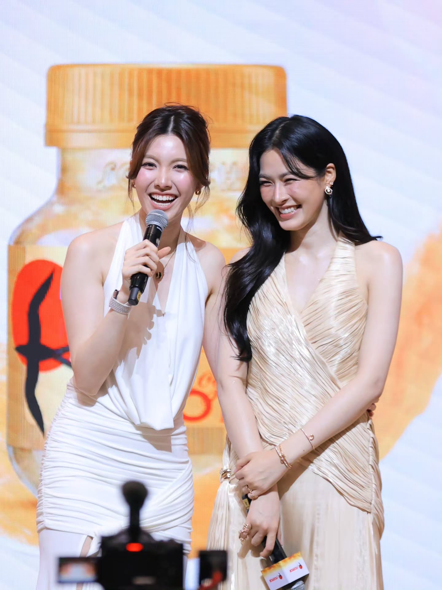 อ๋อง - เขมรัชต์ สุนทรนนท์