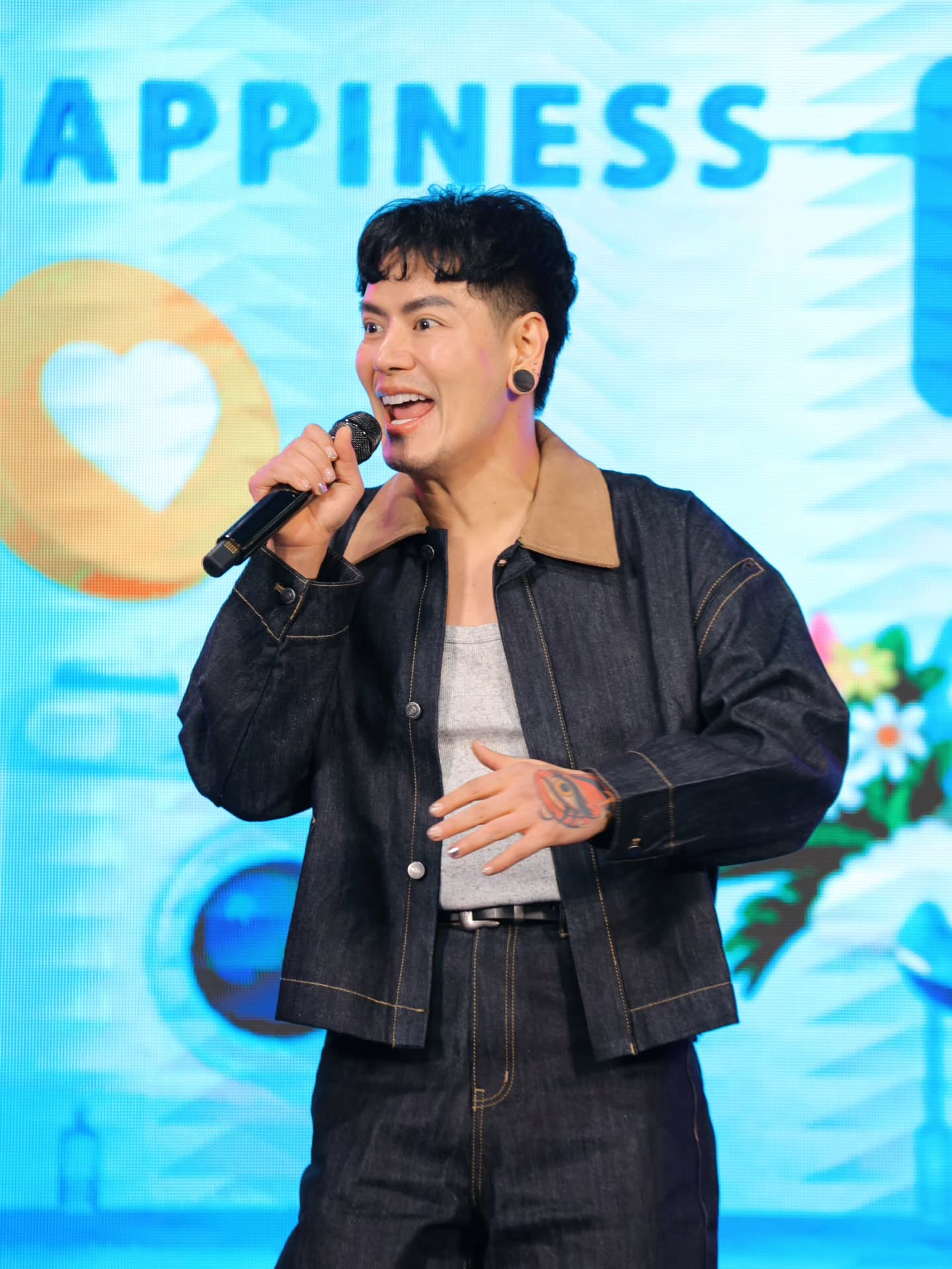อ๋อง - เขมรัชต์ สุนทรนนท์