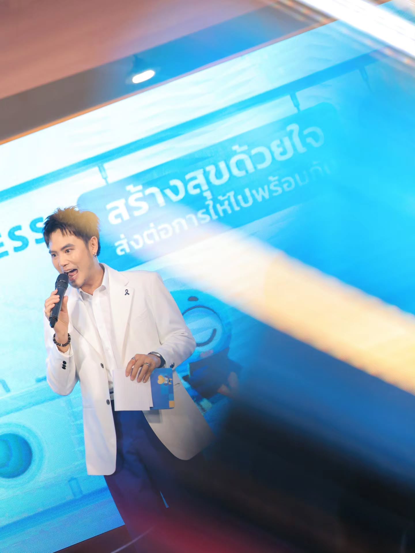 อ๋อง - เขมรัชต์ สุนทรนนท์