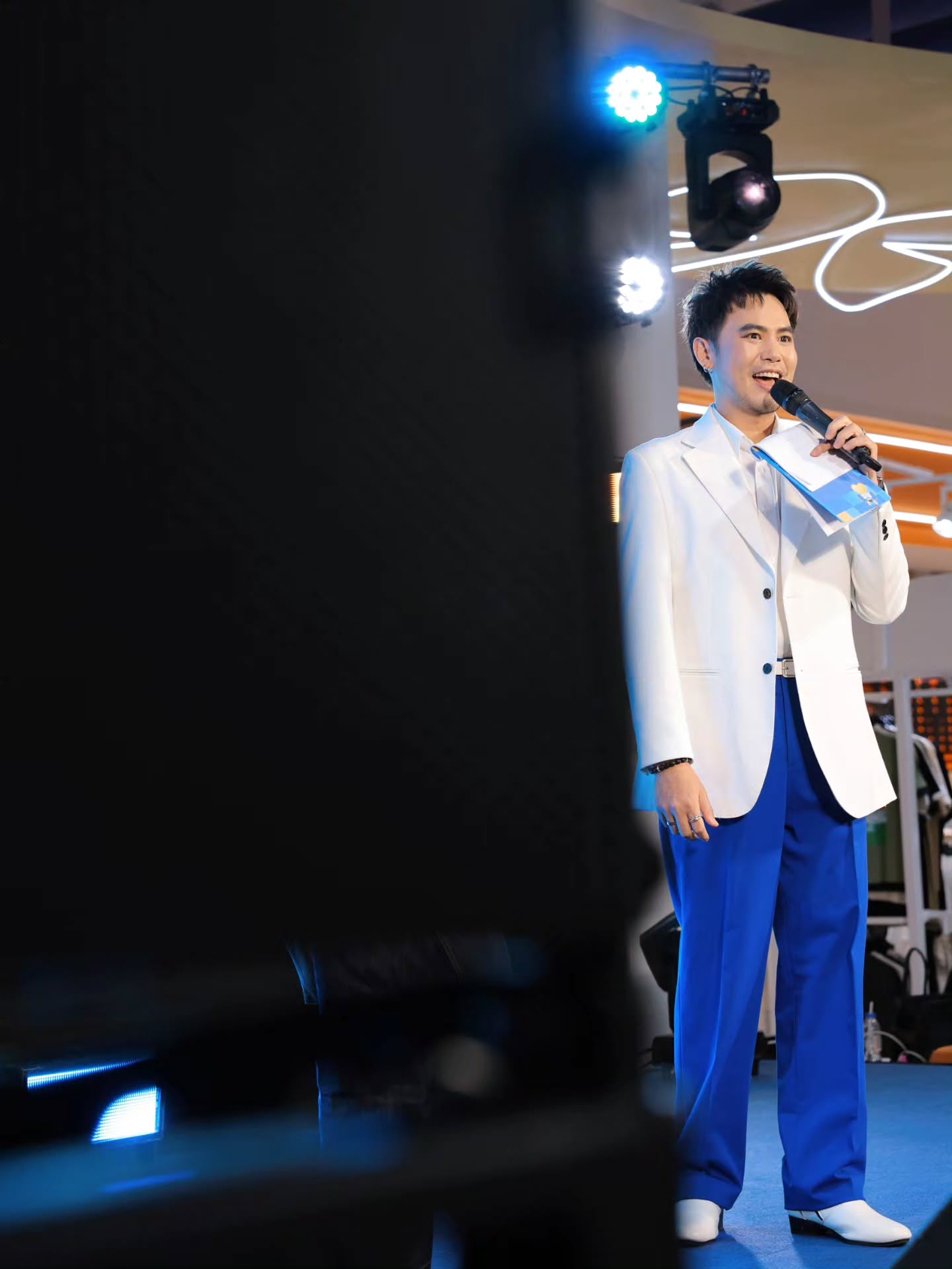 อ๋อง - เขมรัชต์ สุนทรนนท์
