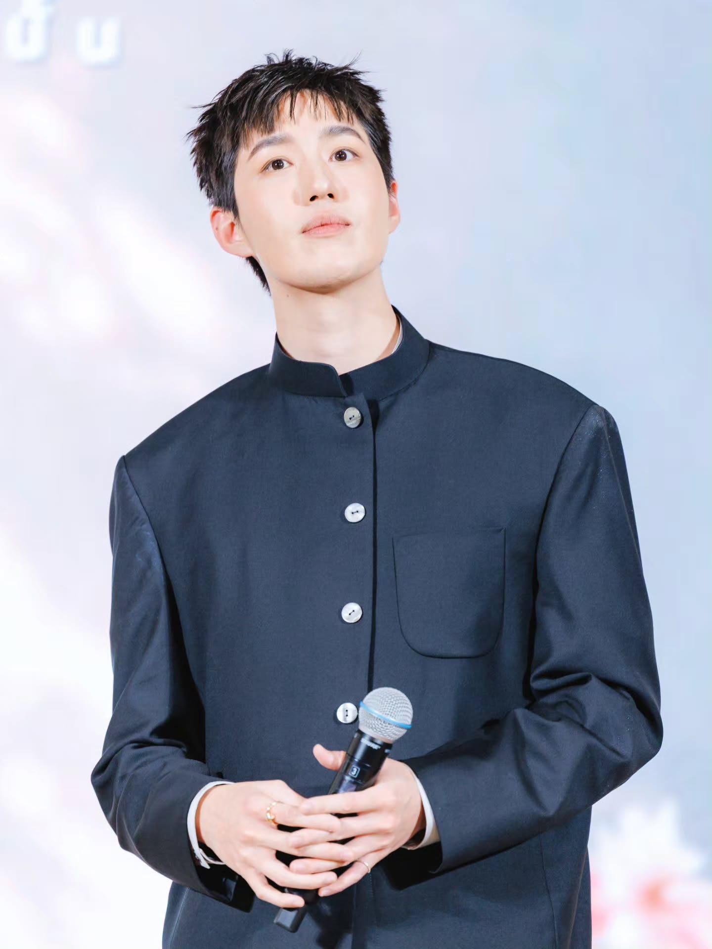 อ๋อง - เขมรัชต์ สุนทรนนท์