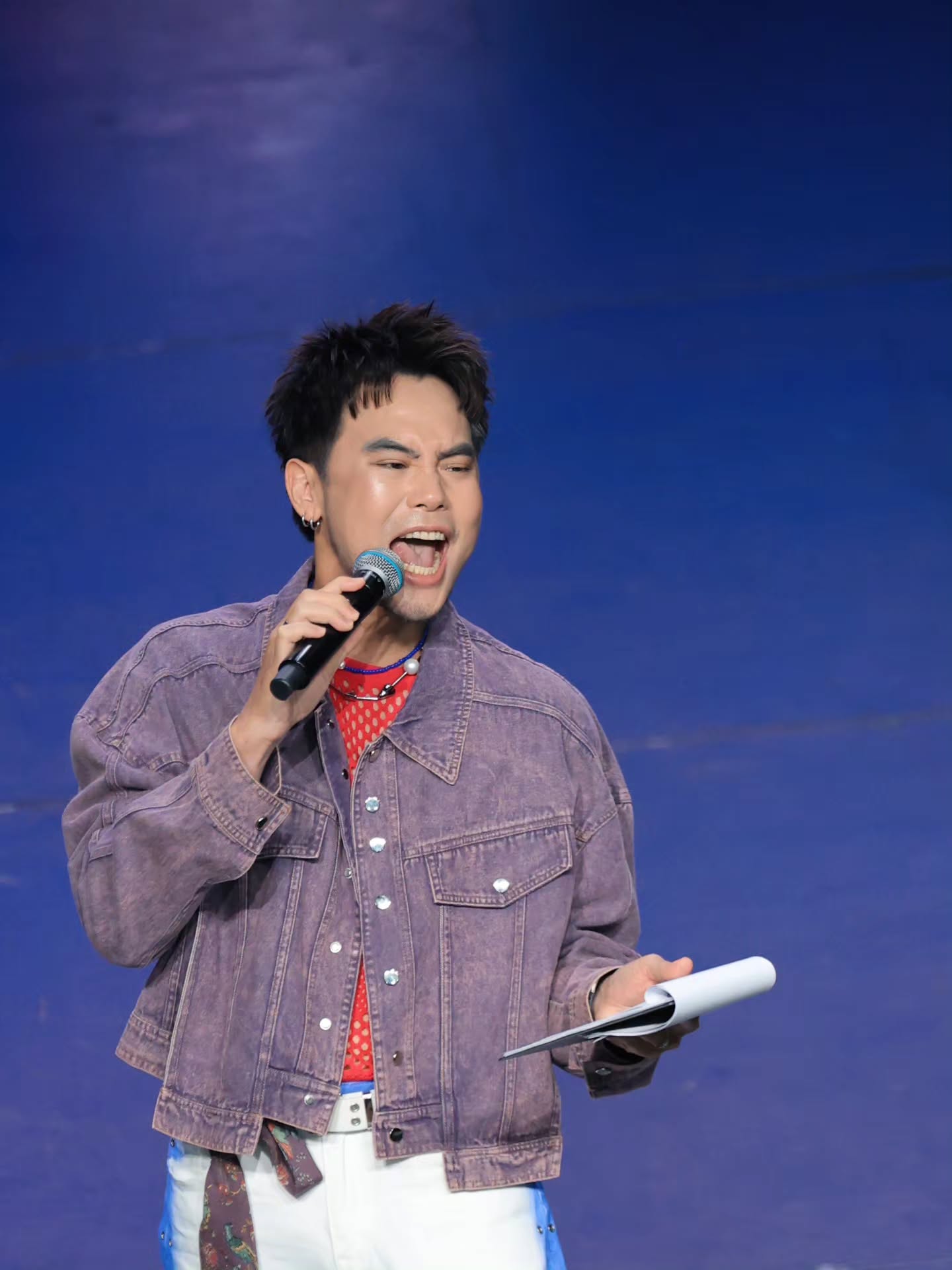 อ๋อง - เขมรัชต์ สุนทรนนท์