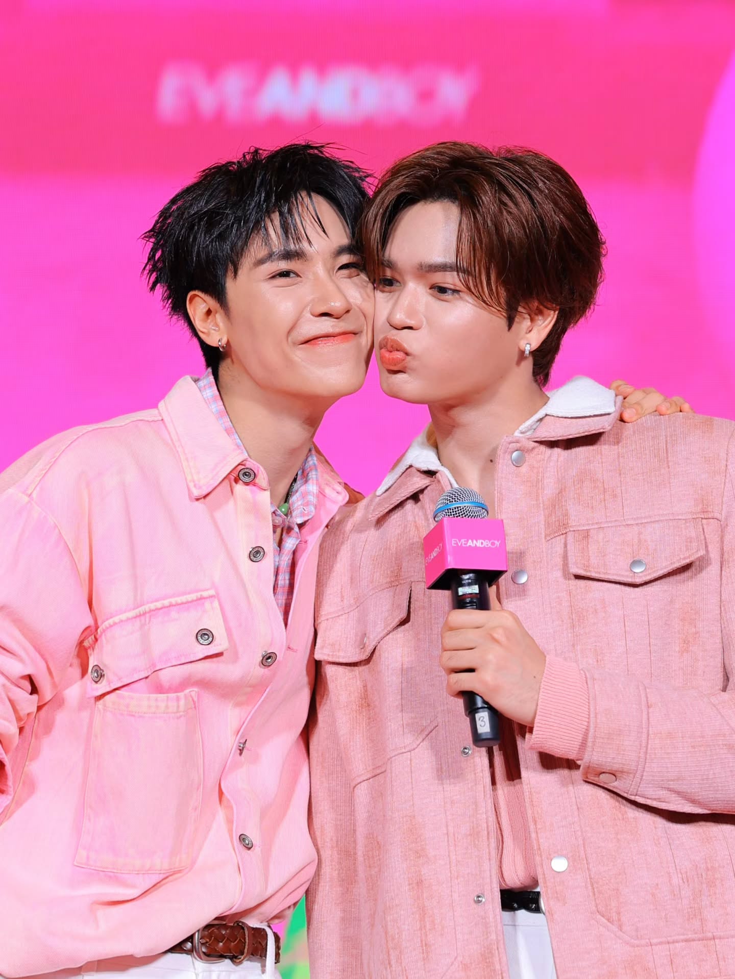 อ๋อง - เขมรัชต์ สุนทรนนท์