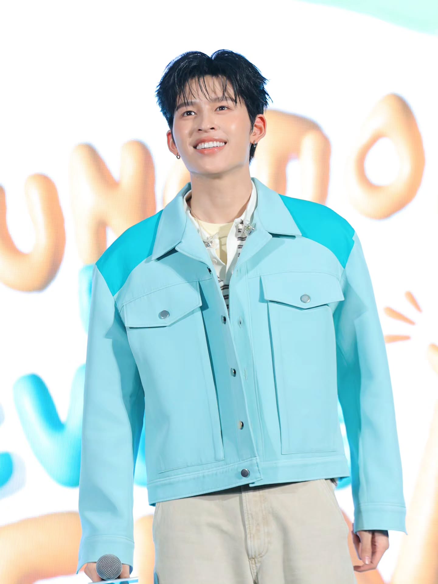 อ๋อง - เขมรัชต์ สุนทรนนท์