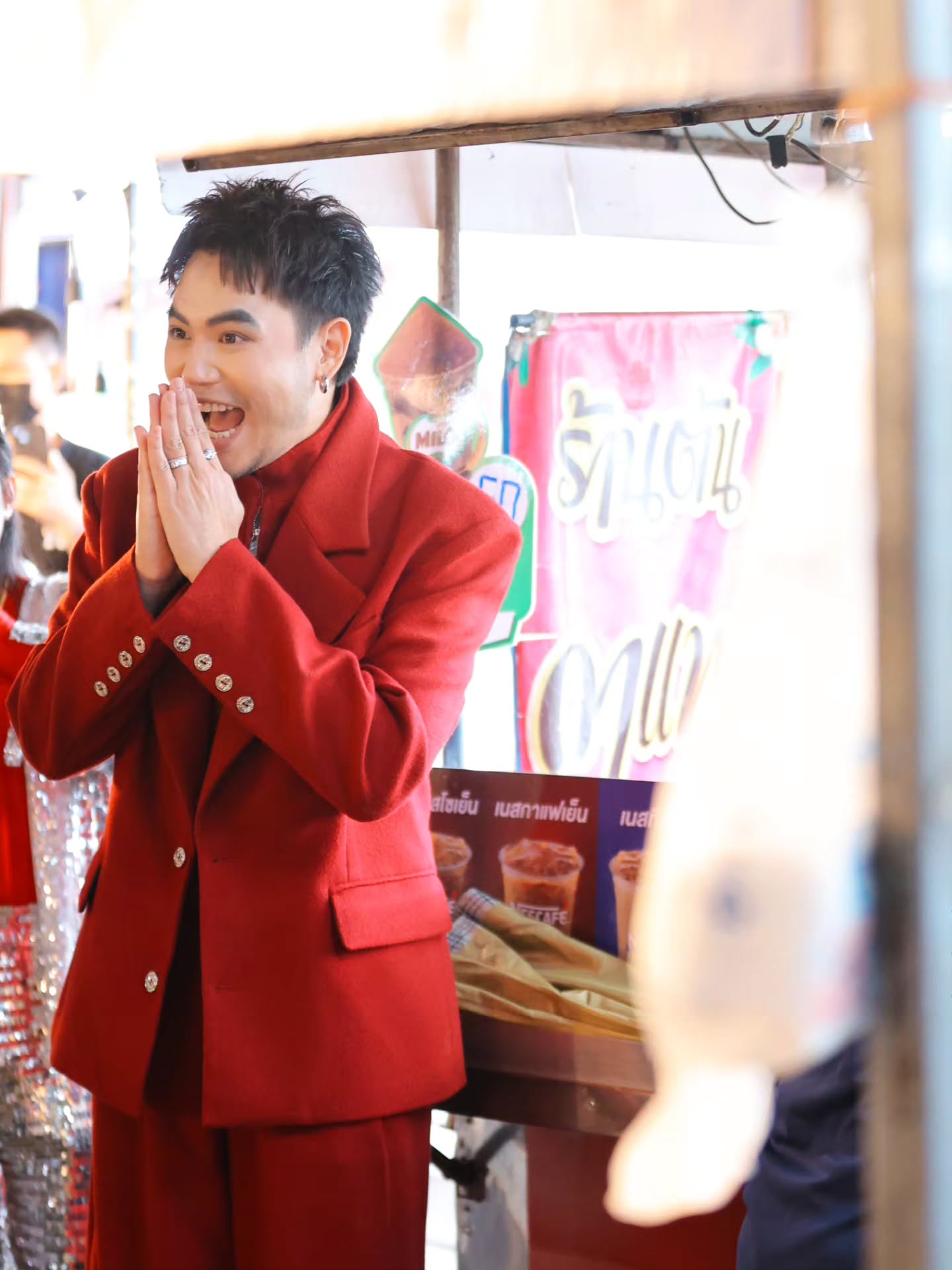 อ๋อง - เขมรัชต์ สุนทรนนท์