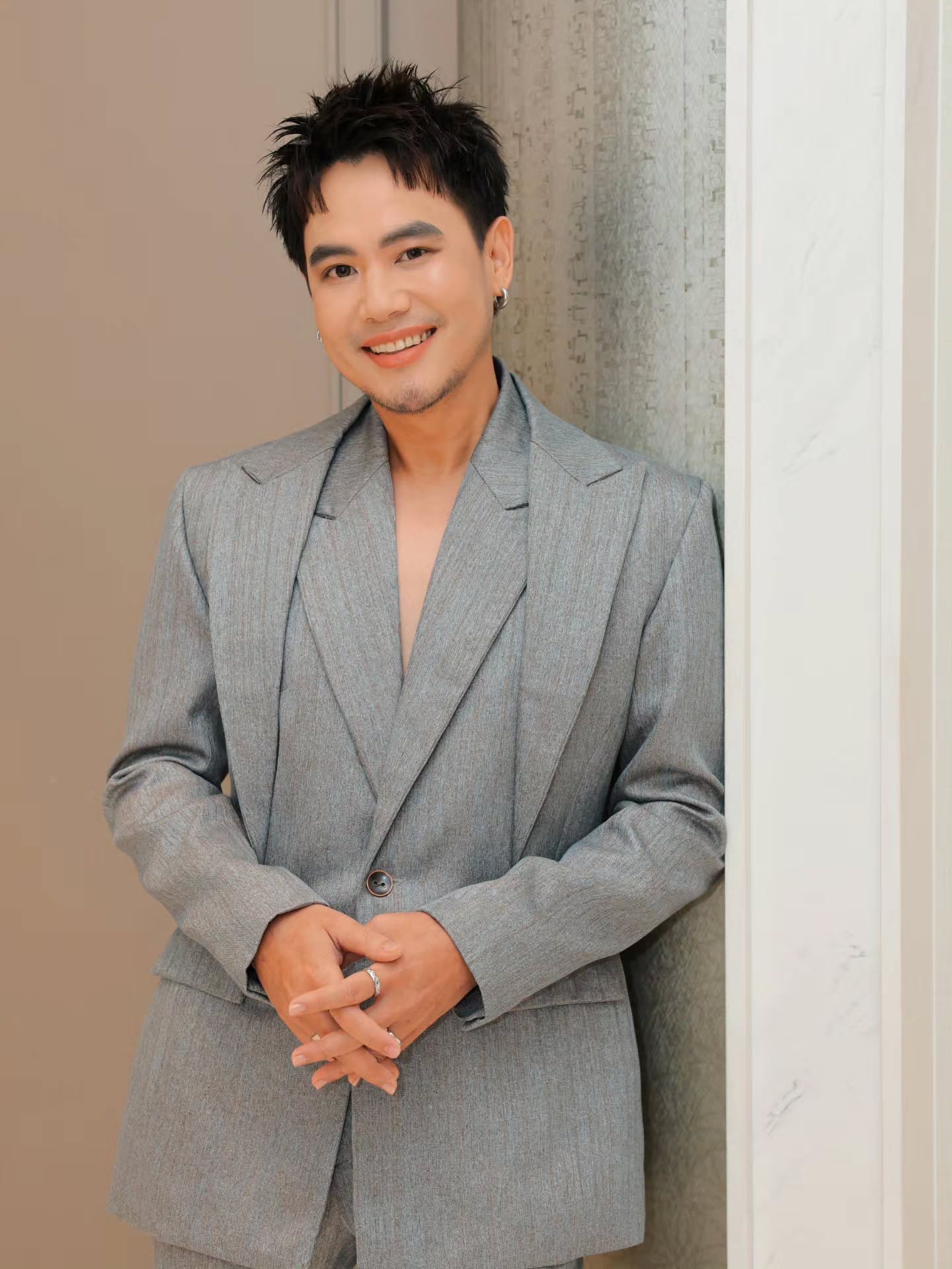 อ๋อง - เขมรัชต์ สุนทรนนท์