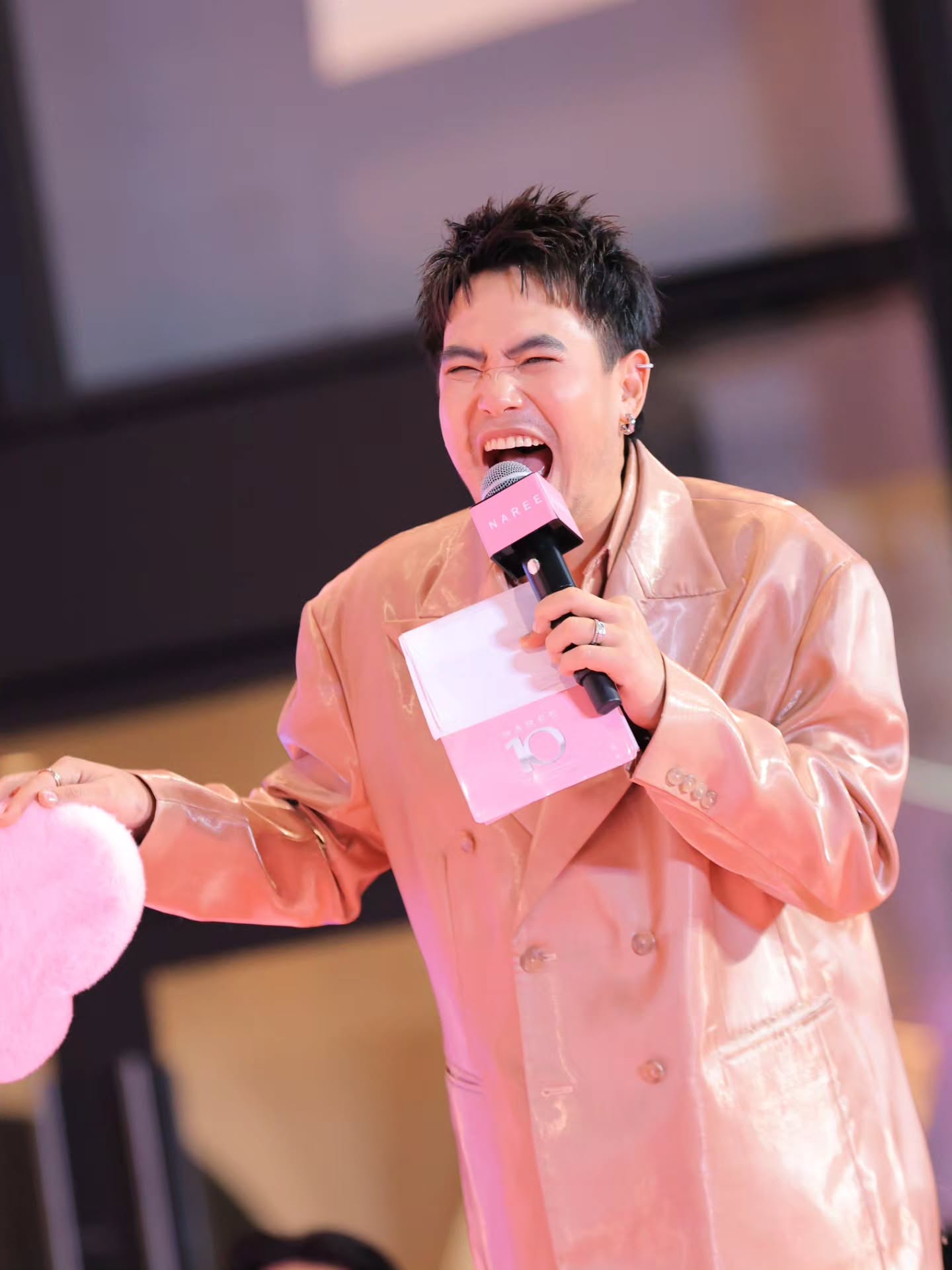 อ๋อง - เขมรัชต์ สุนทรนนท์