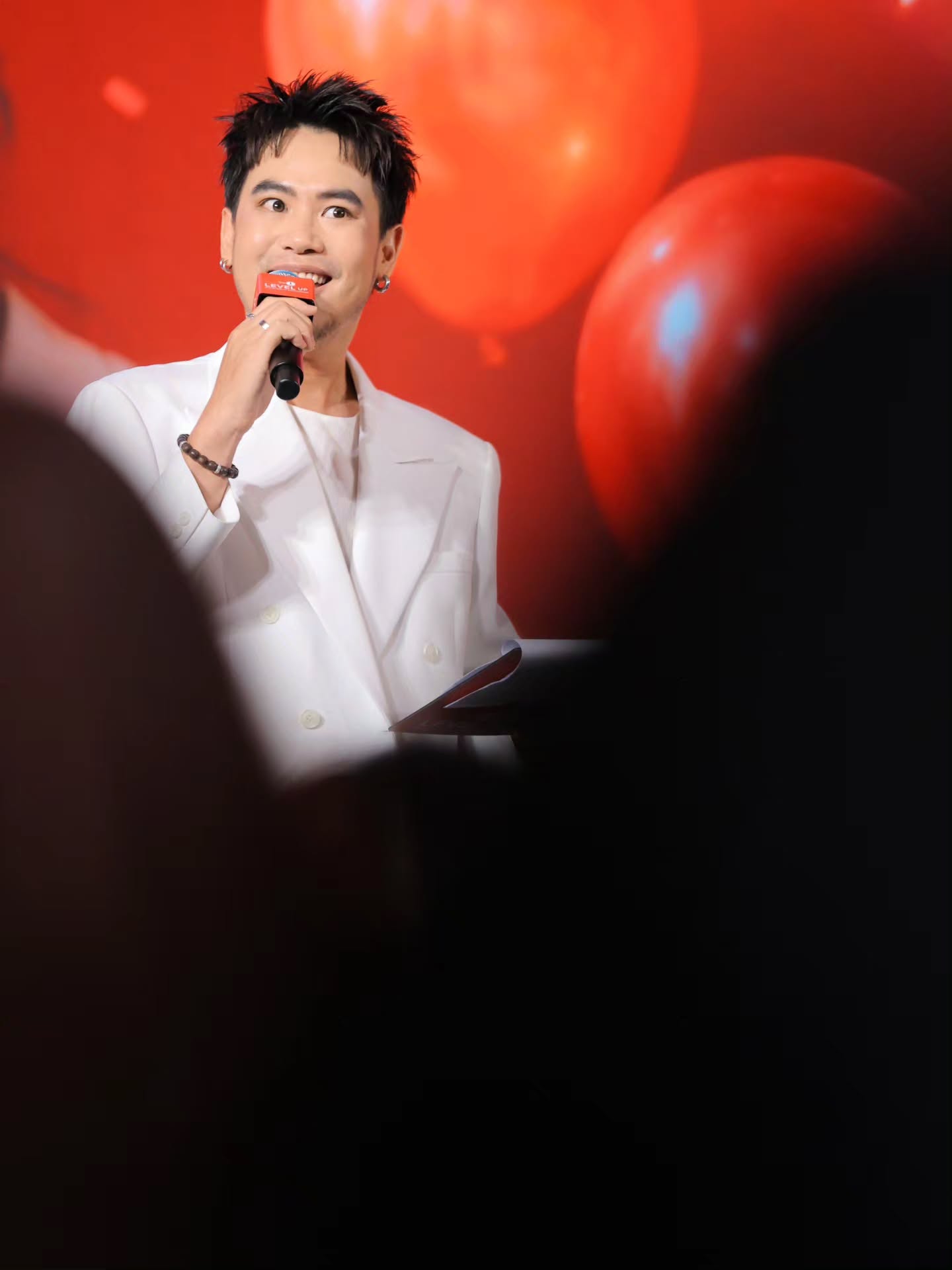 อ๋อง - เขมรัชต์ สุนทรนนท์