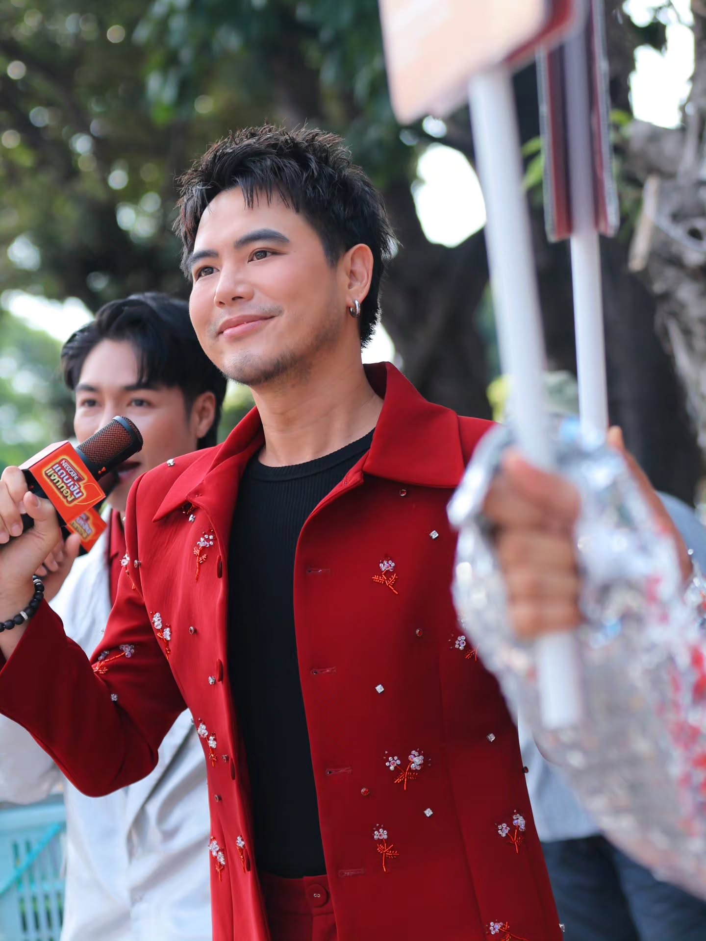 อ๋อง - เขมรัชต์ สุนทรนนท์