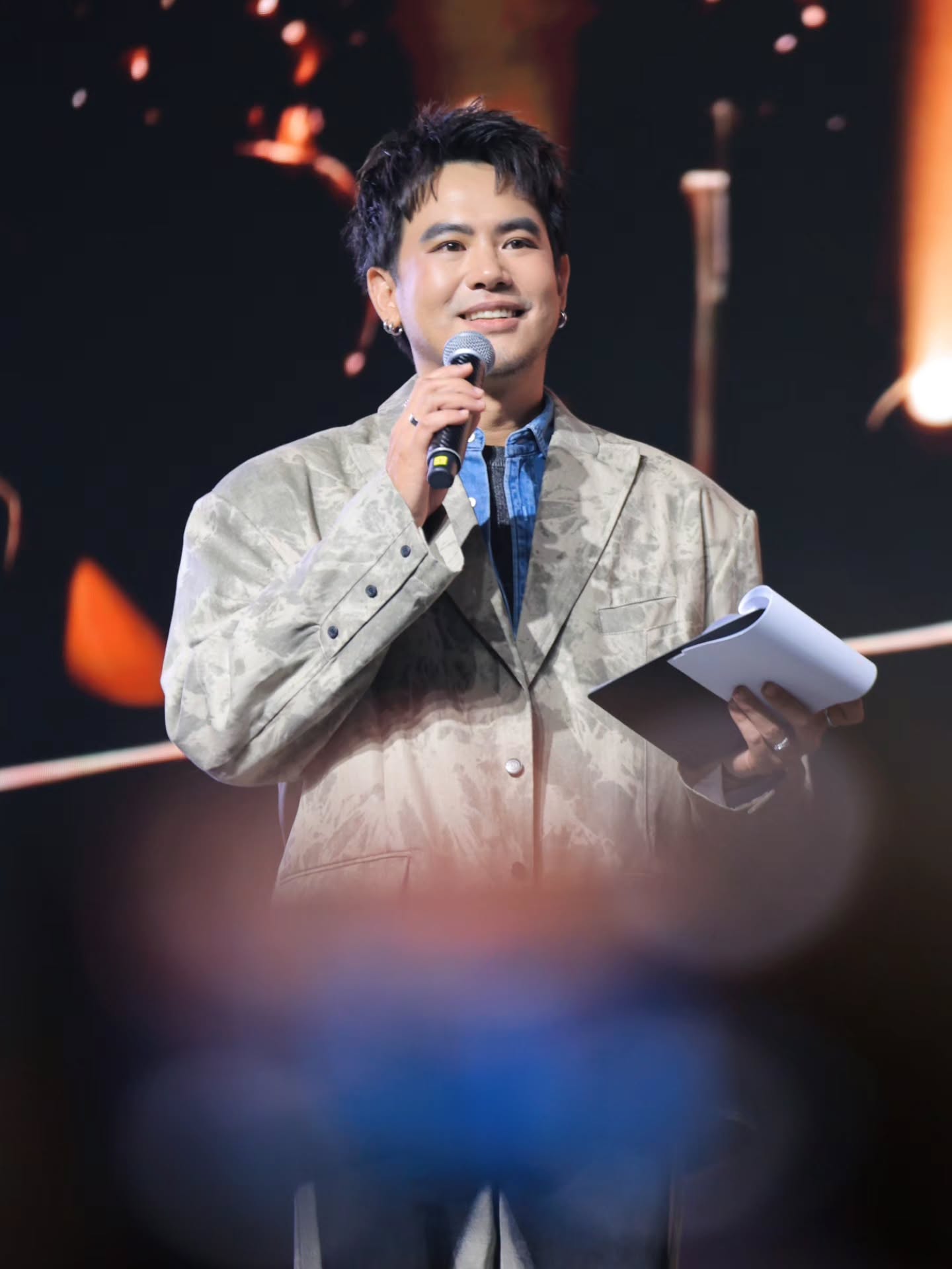 อ๋อง - เขมรัชต์ สุนทรนนท์