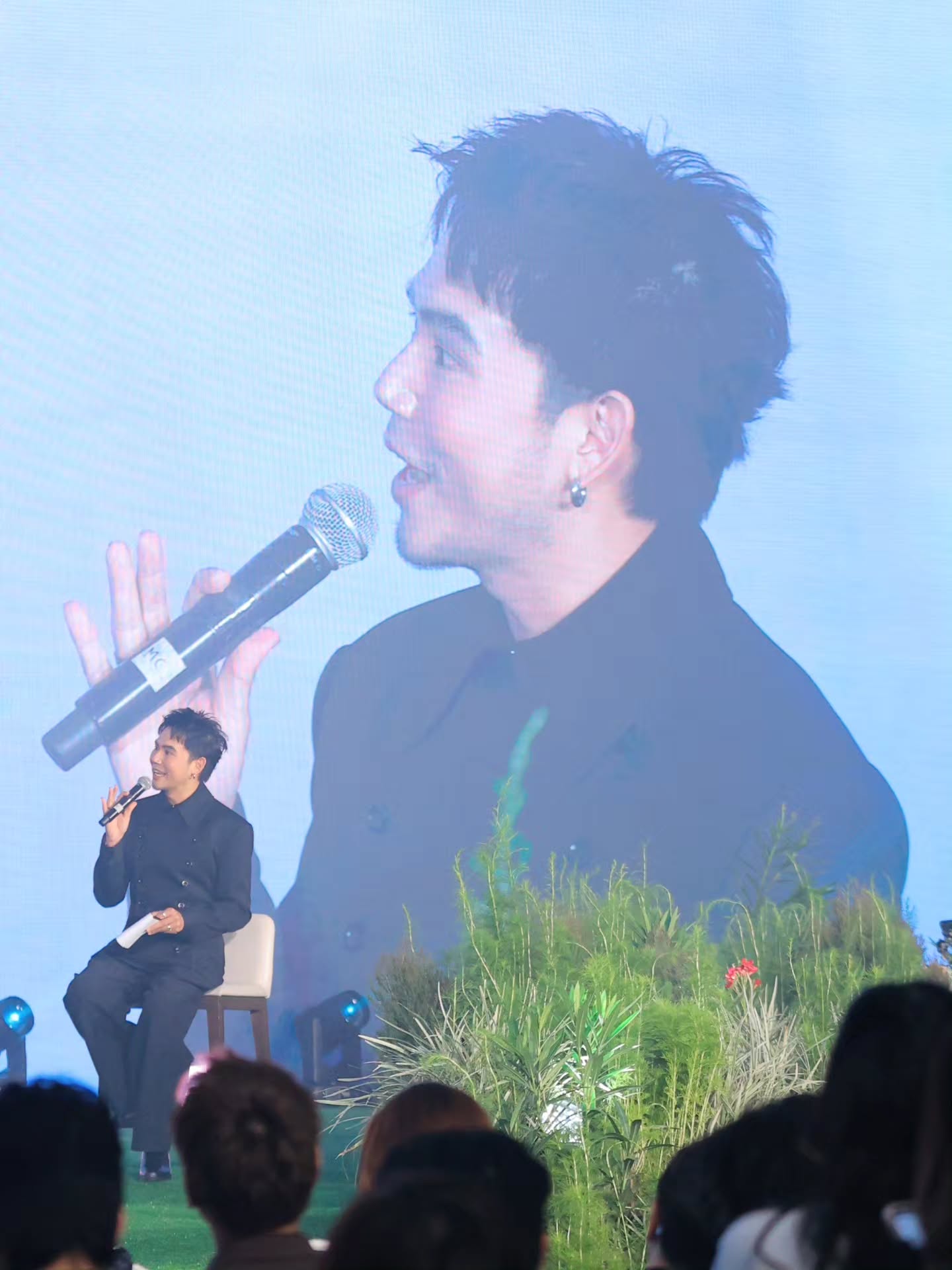 อ๋อง - เขมรัชต์ สุนทรนนท์