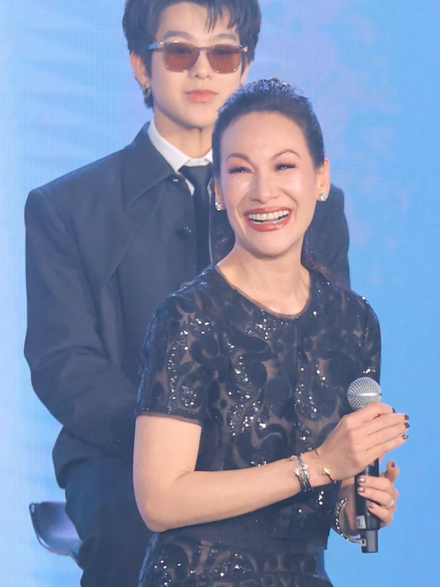 อ๋อง - เขมรัชต์ สุนทรนนท์