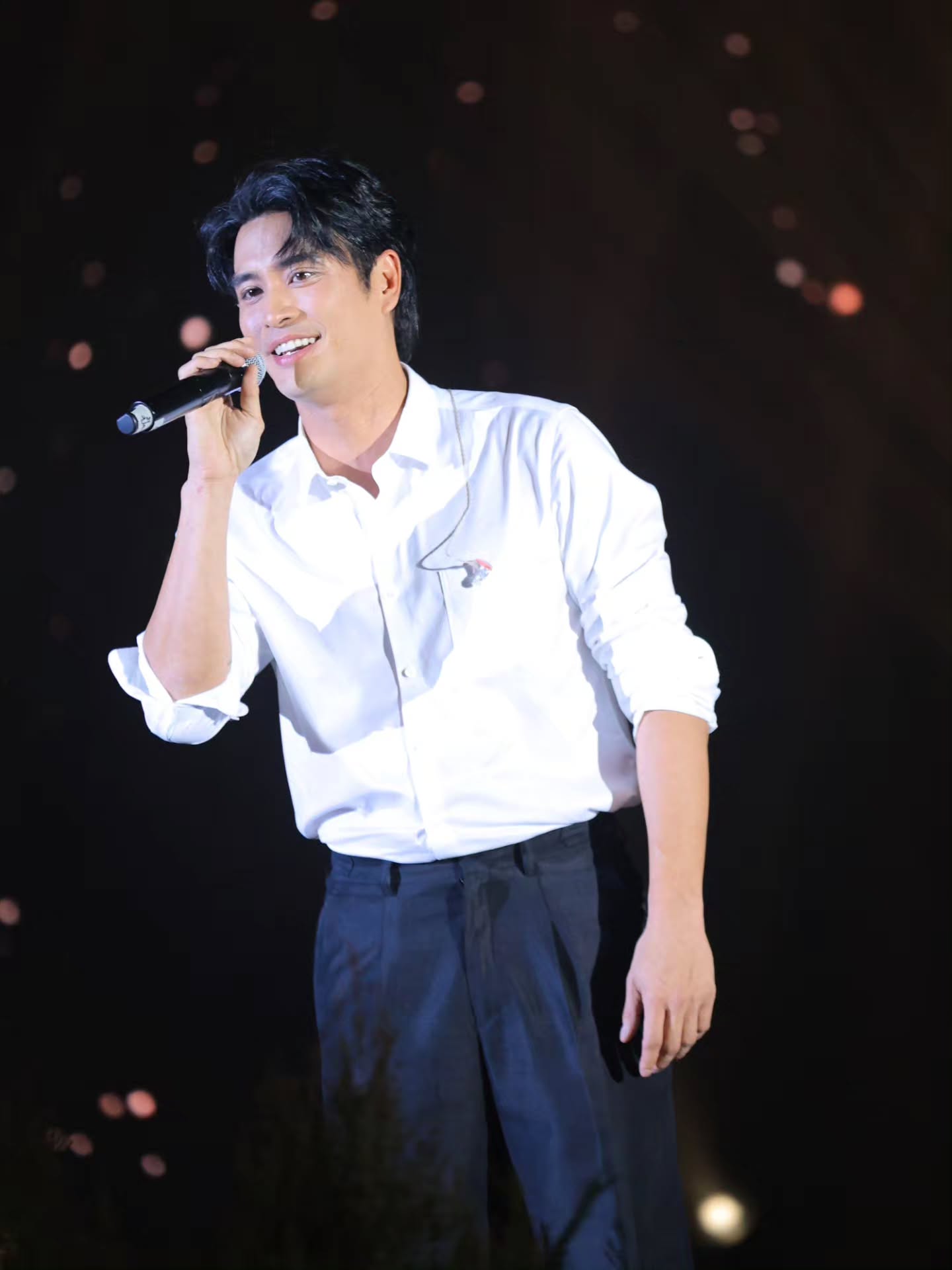 อ๋อง - เขมรัชต์ สุนทรนนท์