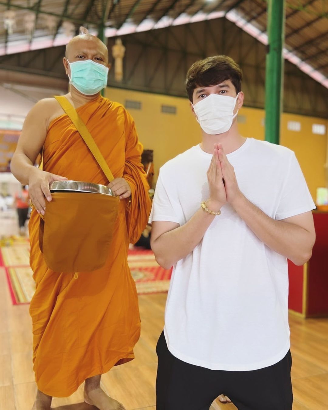 มิกค์ ทองระย้า