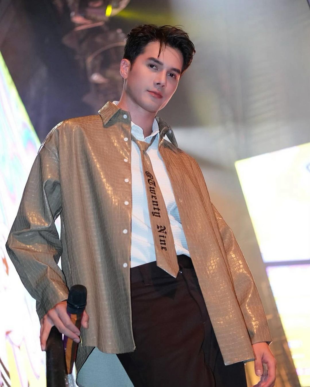 มิกค์ ทองระย้า