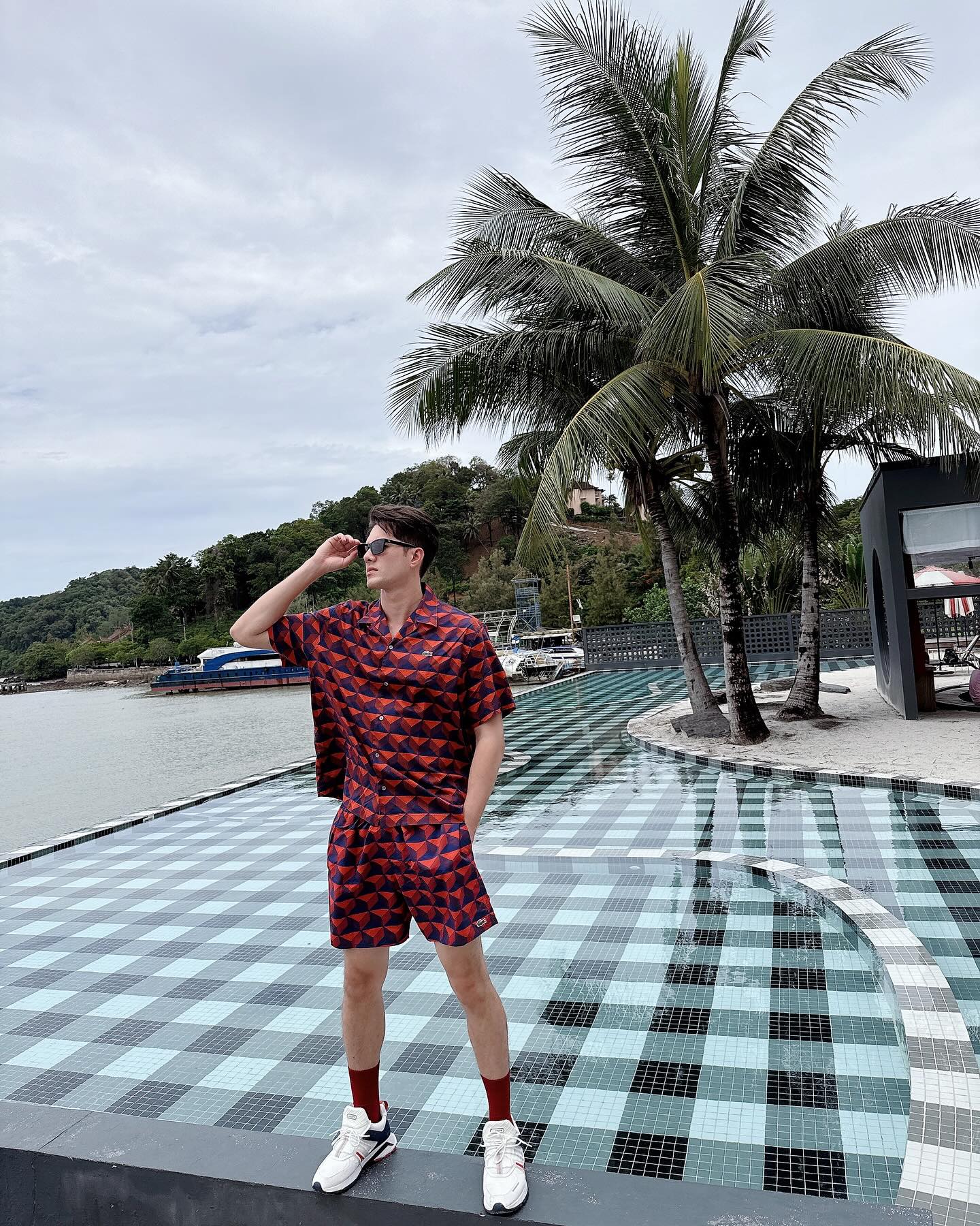 มิกค์ ทองระย้า